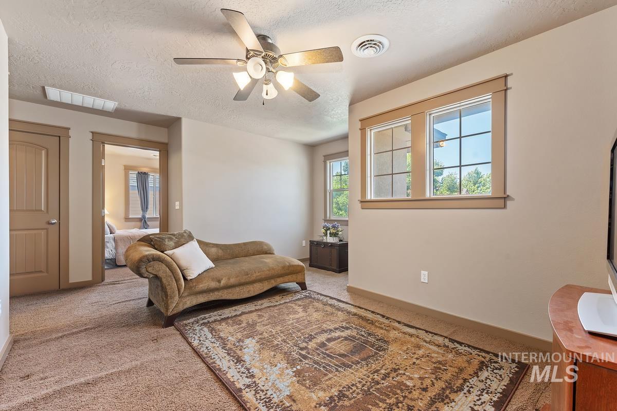 2946 N Christian Way, Meridian, Idaho 83646, 3 Bedrooms, 2.5 Bathrooms, Residential For Sale, Price $499,900,MLS 98990530