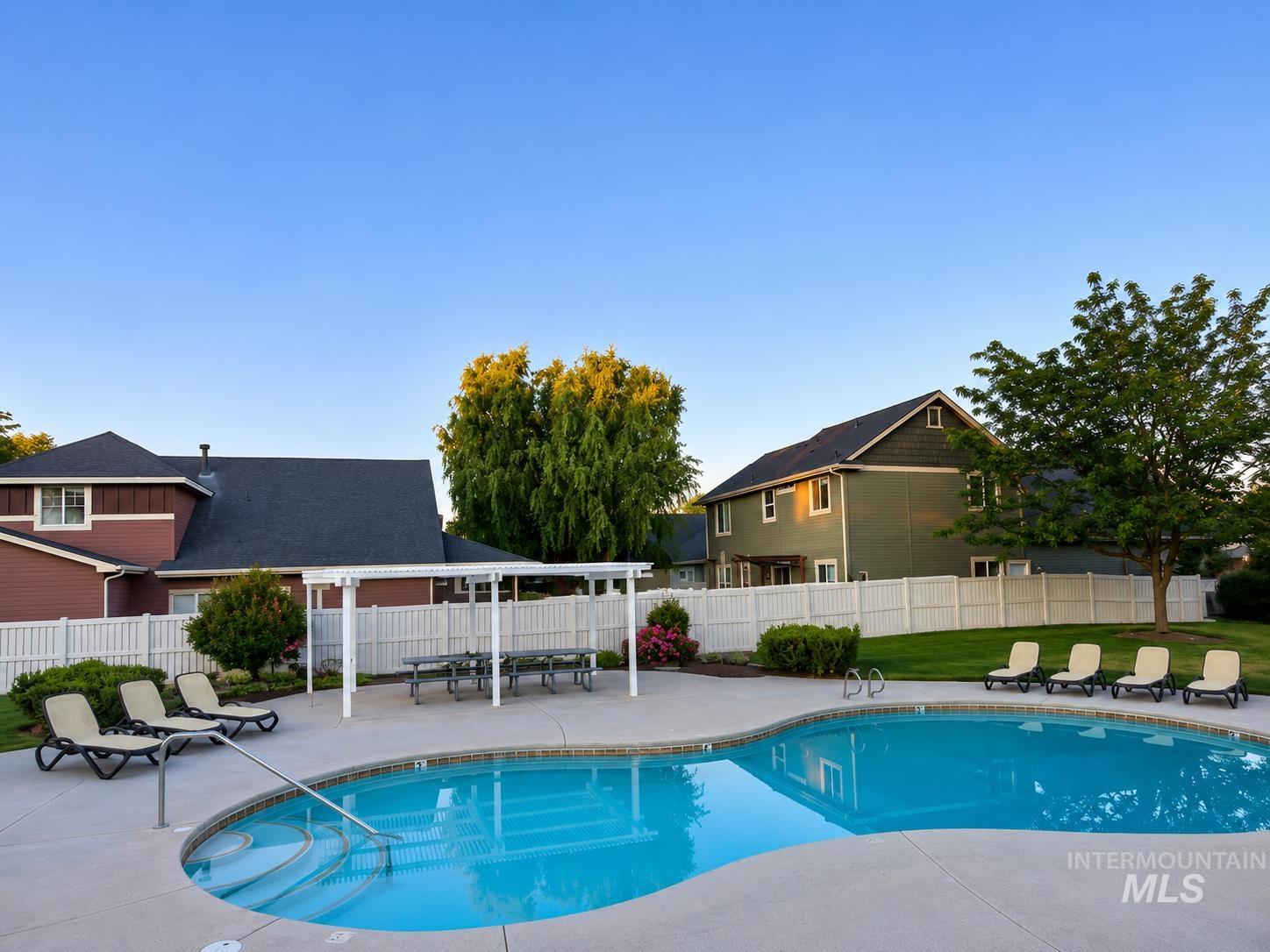 2946 N Christian Way, Meridian, Idaho 83646, 3 Bedrooms, 2.5 Bathrooms, Residential For Sale, Price $479,900,MLS 98990530
