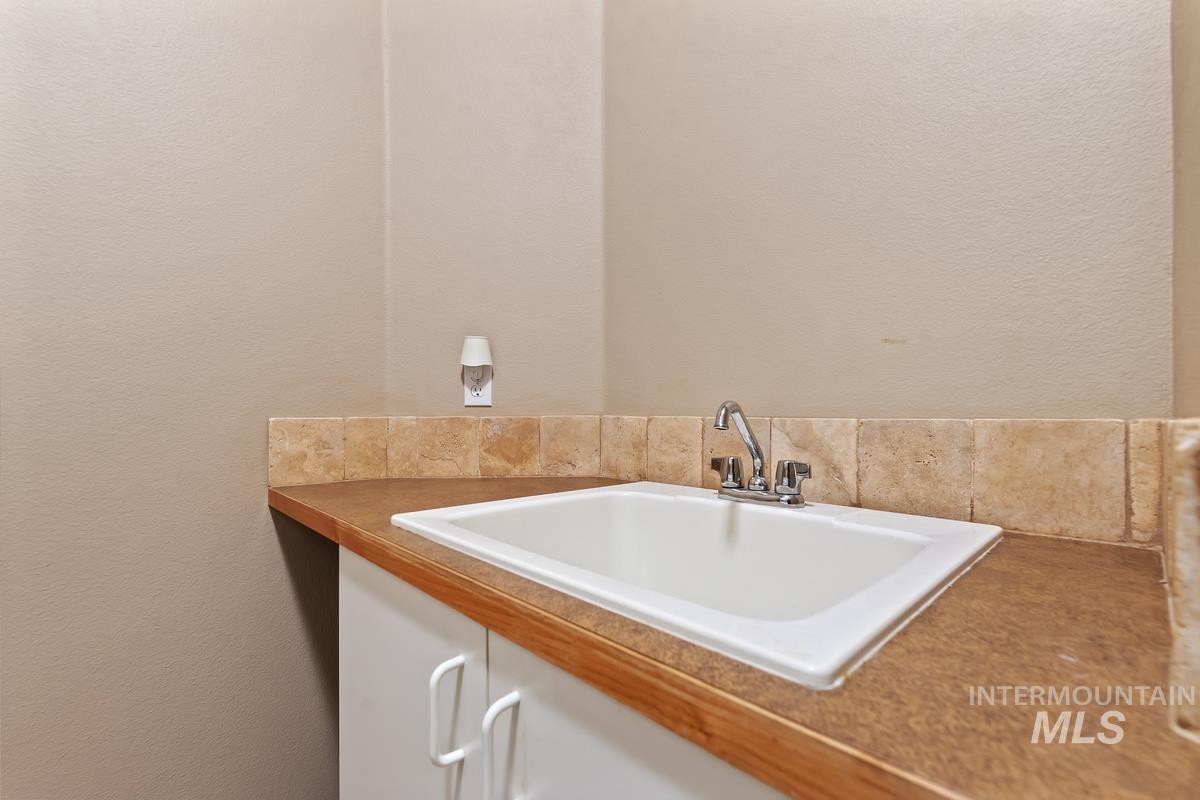 2946 N Christian Way, Meridian, Idaho 83646, 3 Bedrooms, 2.5 Bathrooms, Residential For Sale, Price $479,900,MLS 98990530