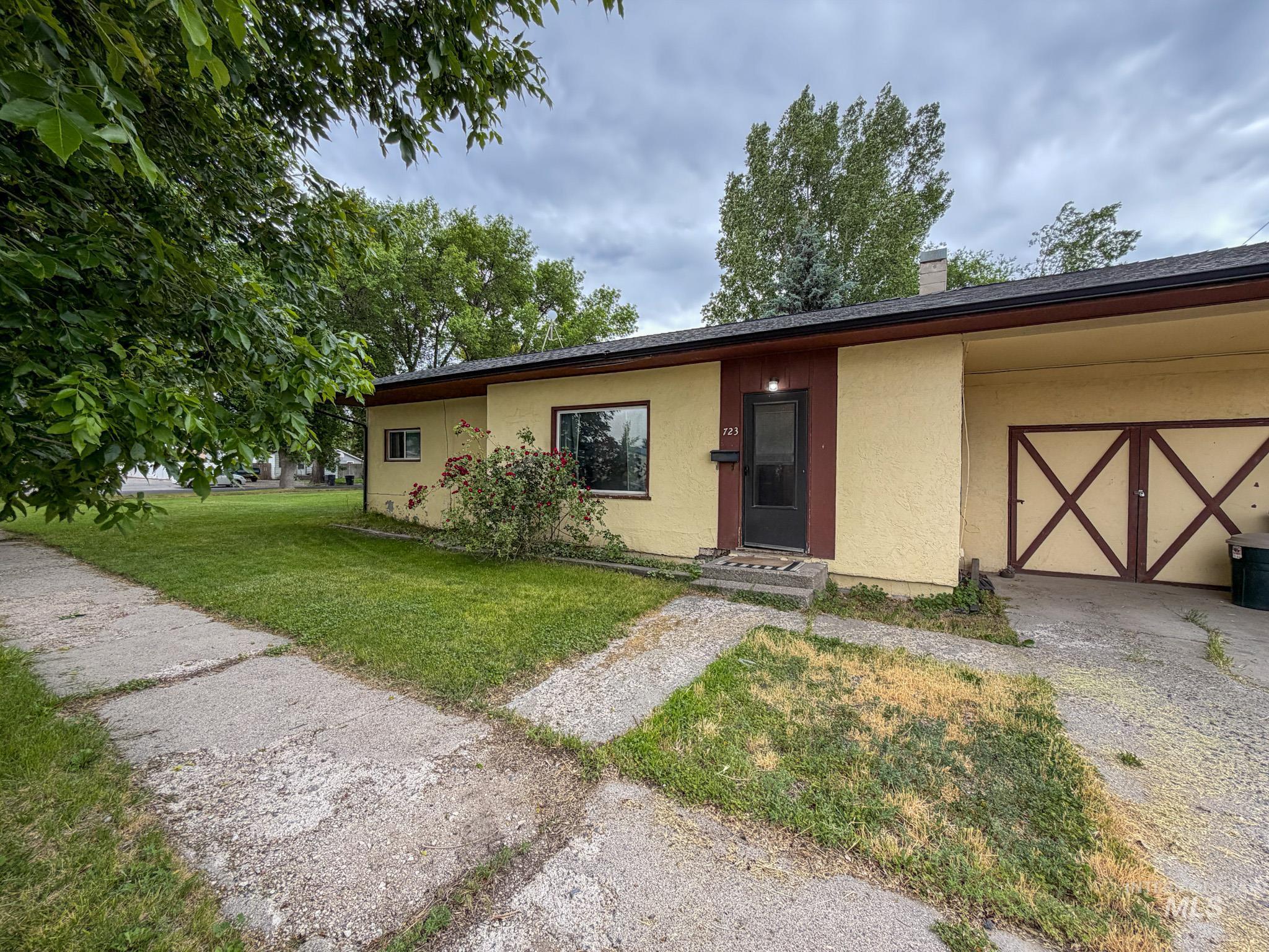 723 E 14th St, Burley, Idaho 83318, 2 Bedrooms, 1 Bathroom, Residential For Sale, Price $245,000,MLS 98990535