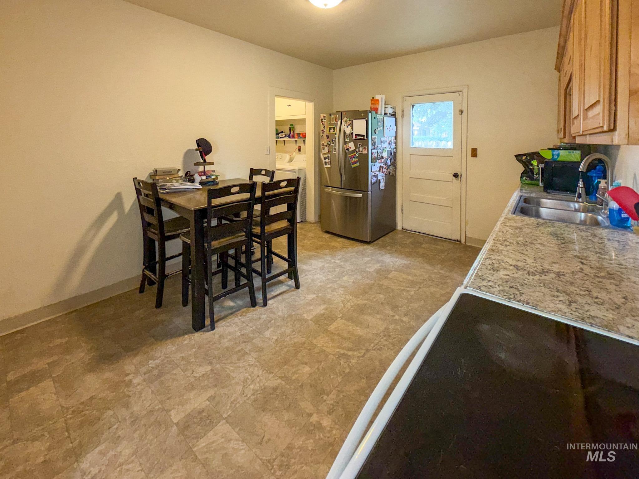 723 E 14th St, Burley, Idaho 83318, 2 Bedrooms, 1 Bathroom, Residential For Sale, Price $245,000,MLS 98990535
