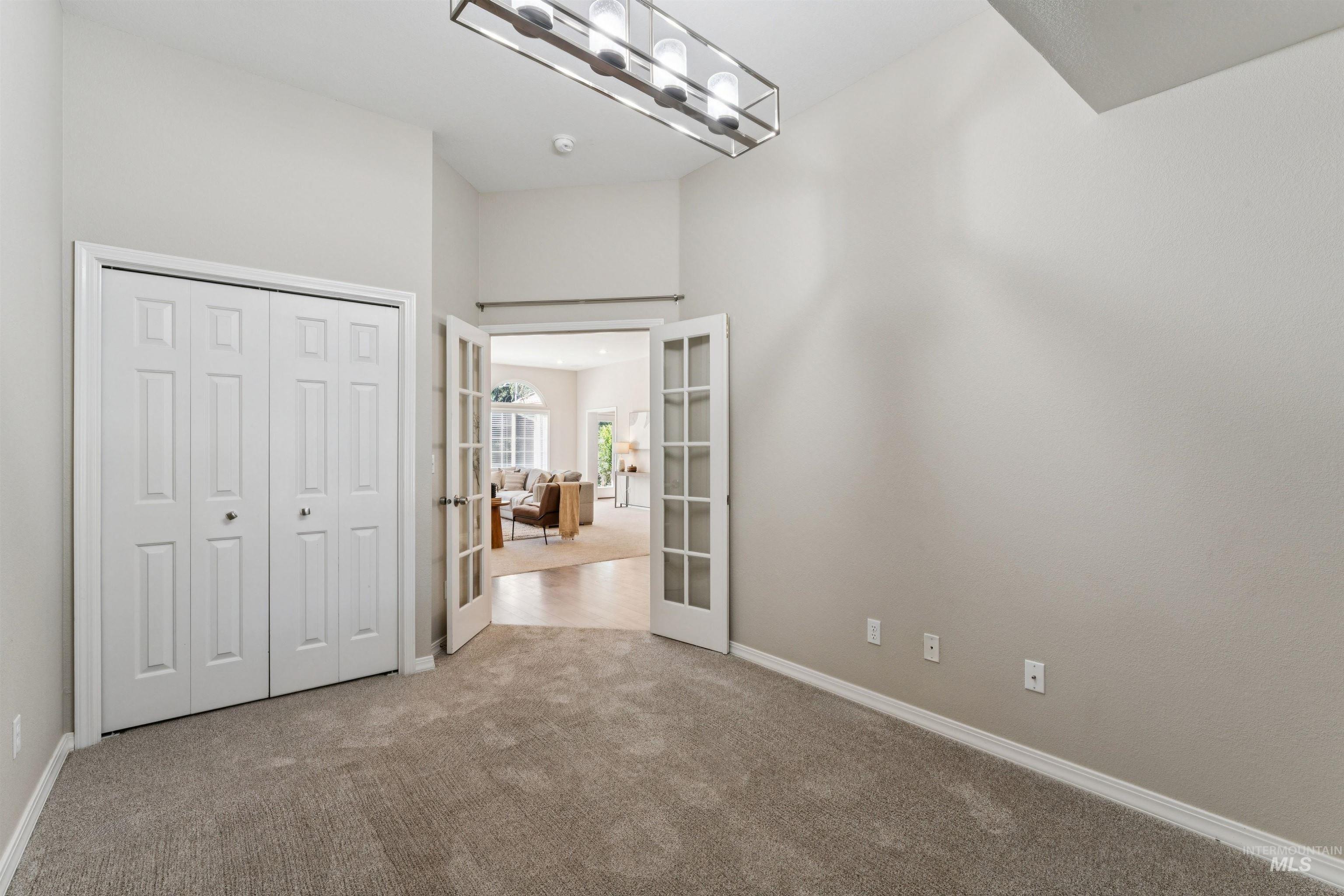 3551 N Rock Creek Lane, Garden City, Idaho 83703, 3 Bedrooms, 2 Bathrooms, Residential For Sale, Price $685,000,MLS 98990537