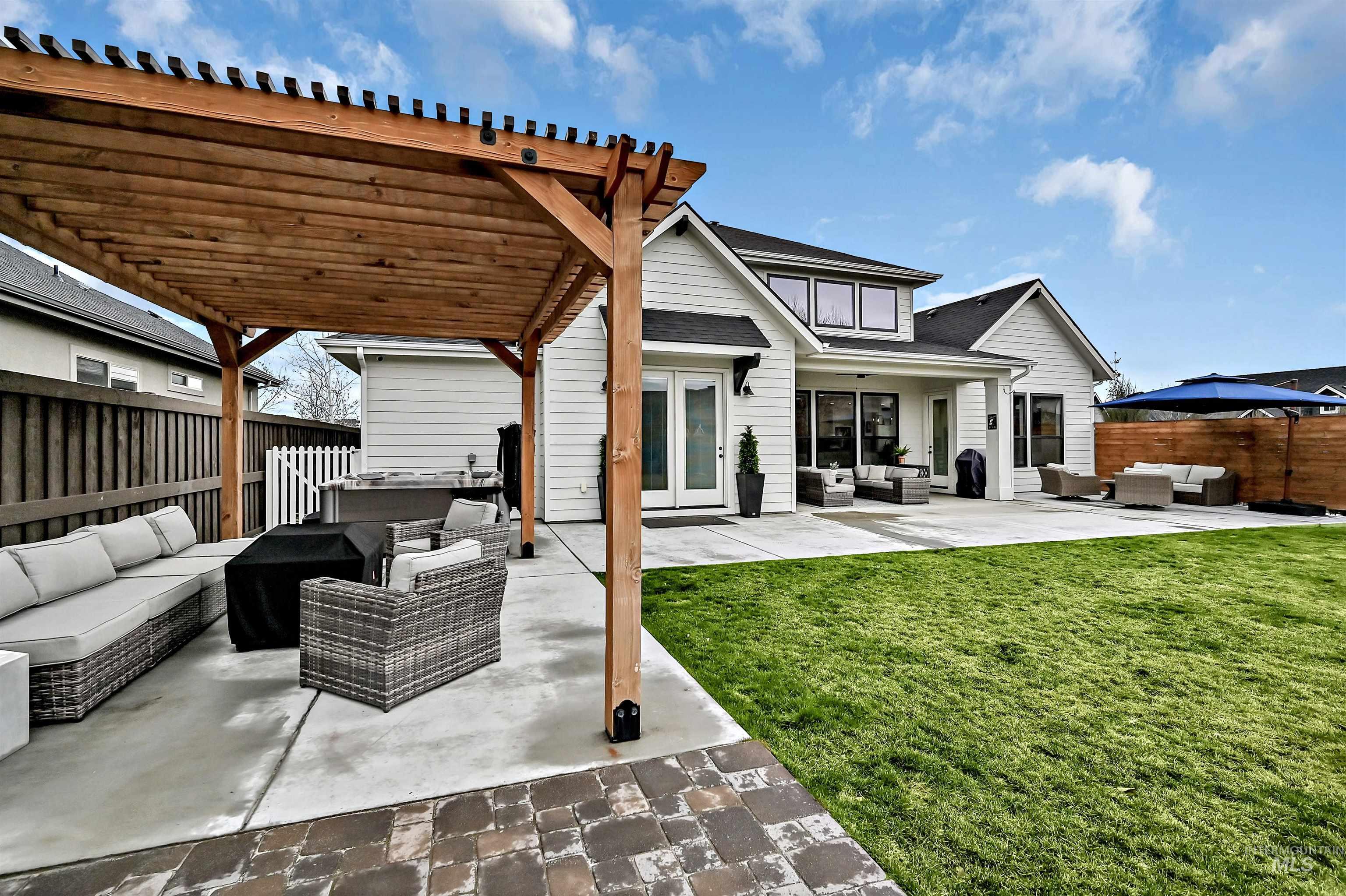12214 N Barn Owl Way, Boise, Idaho 83714, 5 Bedrooms, 3.5 Bathrooms, Residential For Sale, Price $1,280,000,MLS 98990539