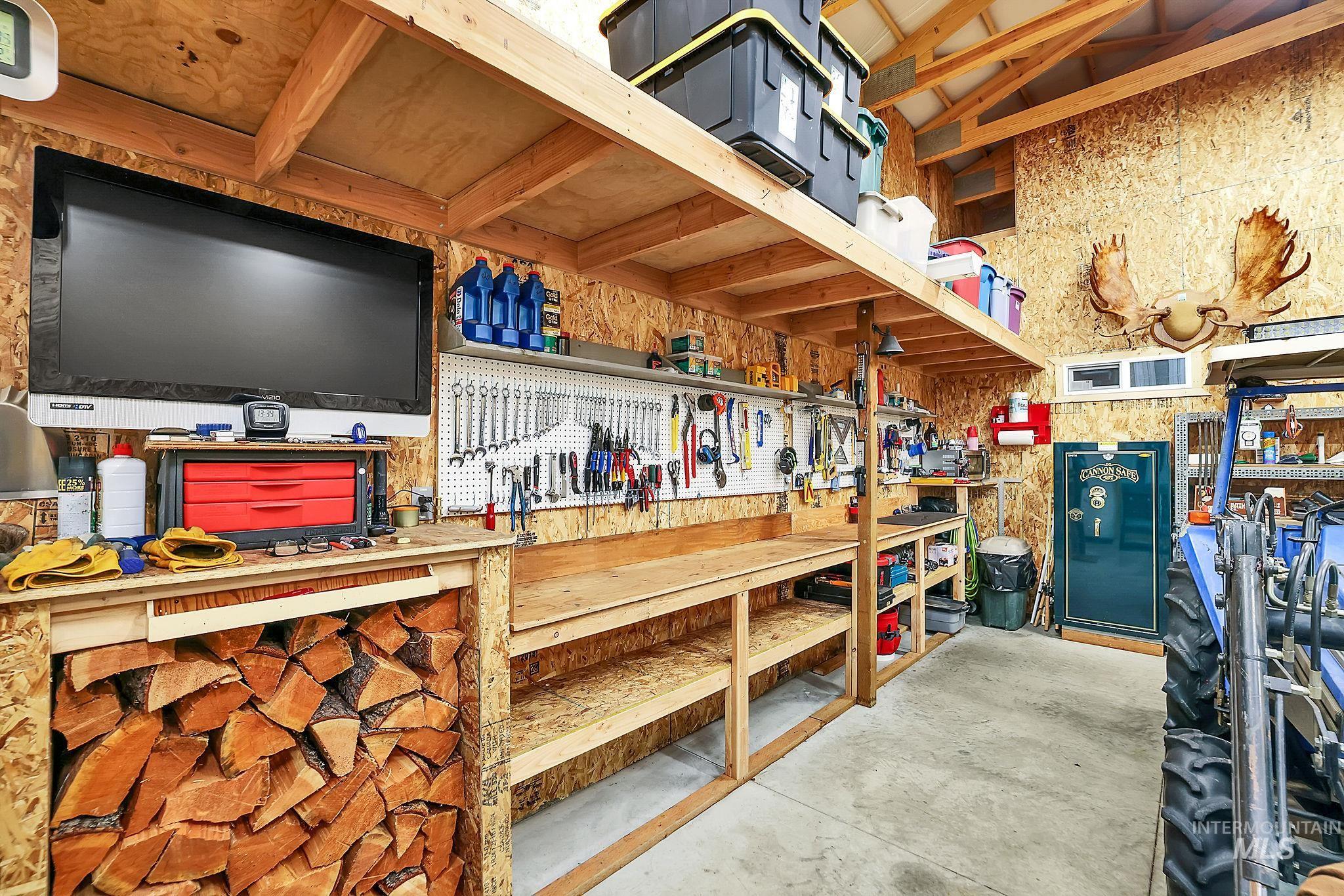 12868 Hereford Rd, Donnelly, Idaho 83615, 1 Bedroom, 1 Bathroom, Residential For Sale, Price $369,000,MLS 98990540
