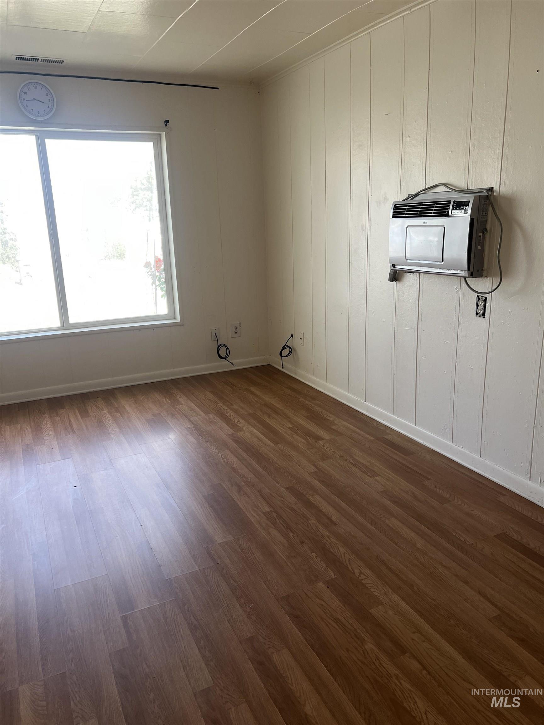 1124 Benjamin Street, Clarkston, Washington 99403, 2 Bedrooms, 1 Bathroom, Residential For Sale, Price $165,000, 98990541