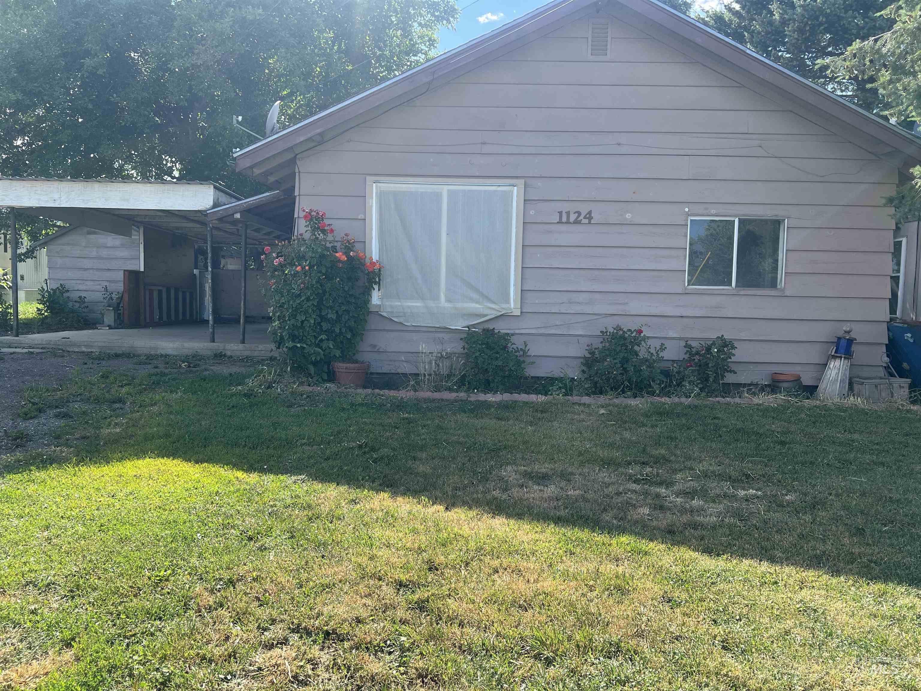 1124 Benjamin Street, Clarkston, Washington 99403, 2 Bedrooms, 1 Bathroom, Residential For Sale, Price $165,000, 98990541