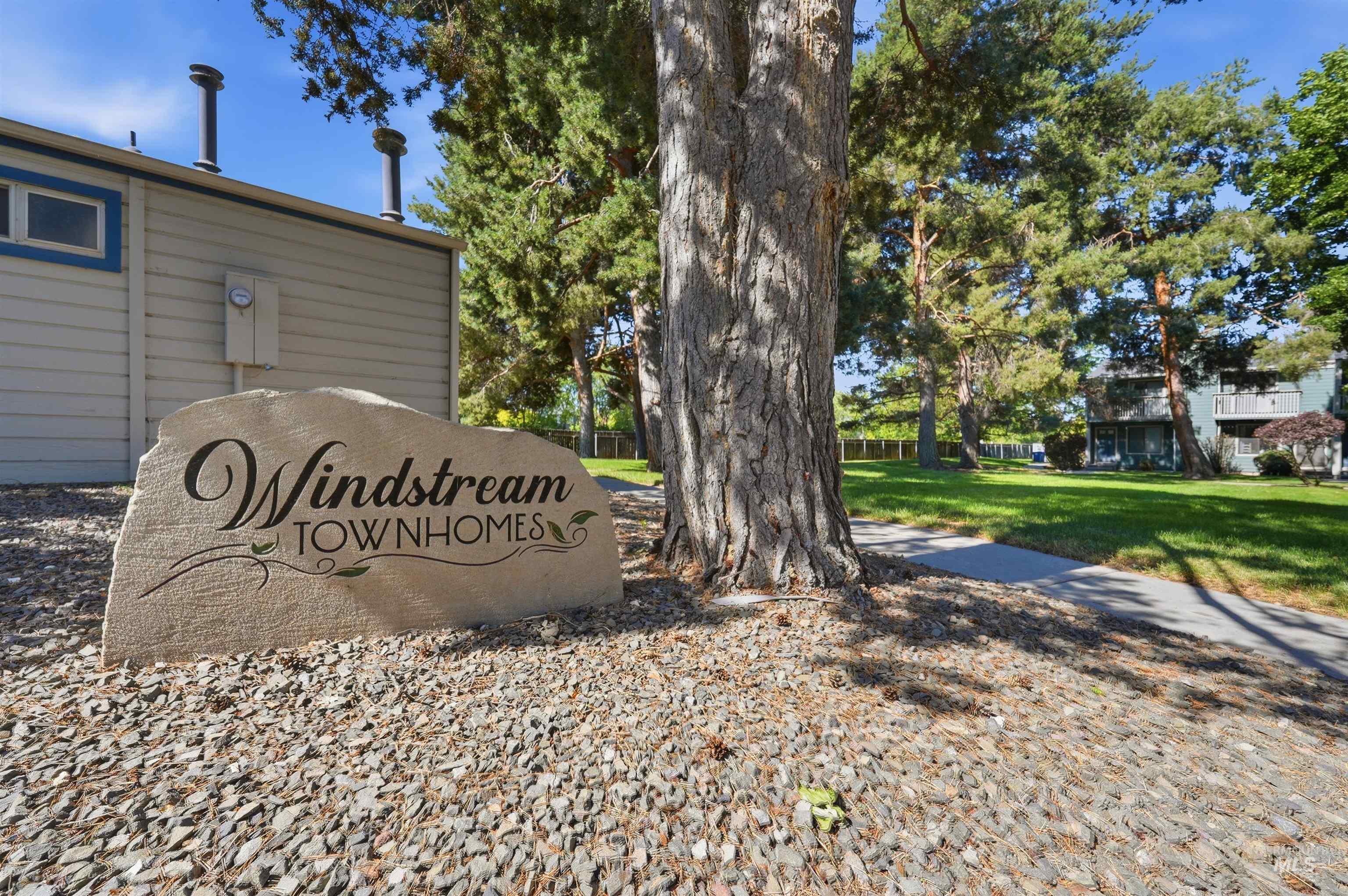 1841 E Old Saybrook Ln, Boise, Idaho 83706, 2 Bedrooms, 1.5 Bathrooms, Residential For Sale, Price $355,000,MLS 98990546