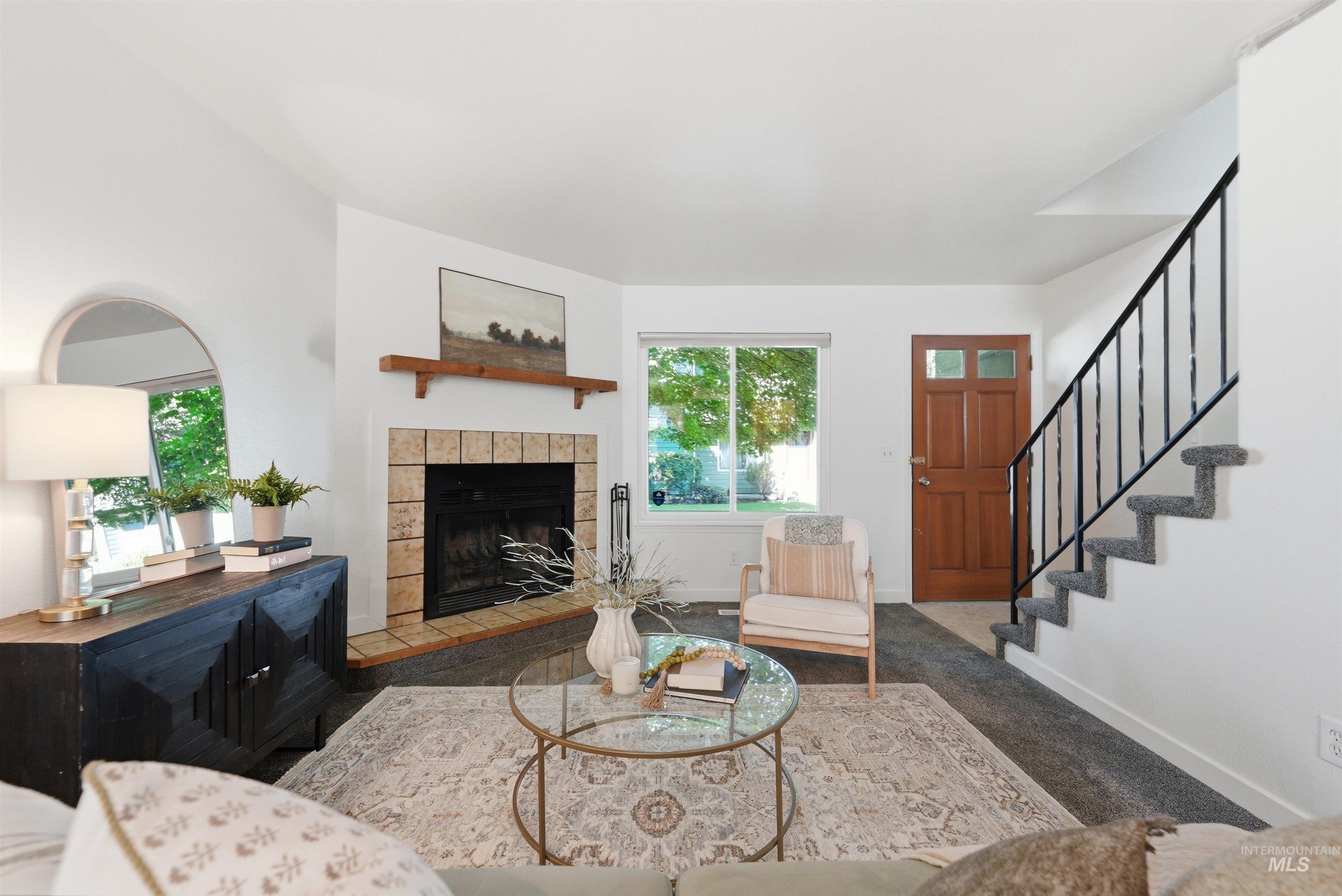 1841 E Old Saybrook Ln, Boise, Idaho 83706, 2 Bedrooms, 1.5 Bathrooms, Residential For Sale, Price $355,000,MLS 98990546