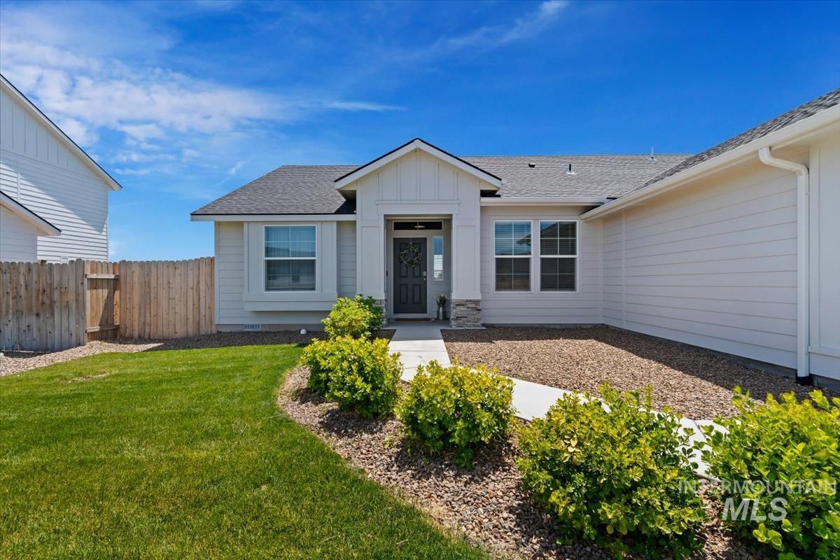 1015 SW Besra, Mountain Home, Idaho 83647, 4 Bedrooms, 2 Bathrooms, Residential For Sale, Price $389,900, 98990551