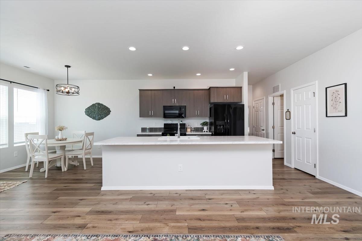 1015 SW Besra, Mountain Home, Idaho 83647, 4 Bedrooms, 2 Bathrooms, Residential For Sale, Price $389,900, 98990551