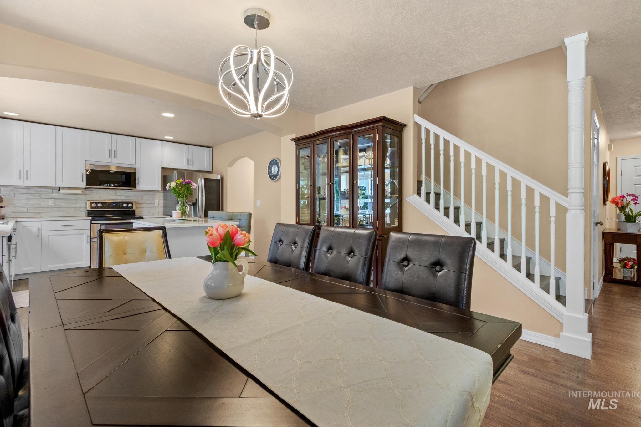 155 E Moskee St., Meridian, Idaho 83646, 4 Bedrooms, 2.5 Bathrooms, Residential For Sale, Price $525,000, 98990552