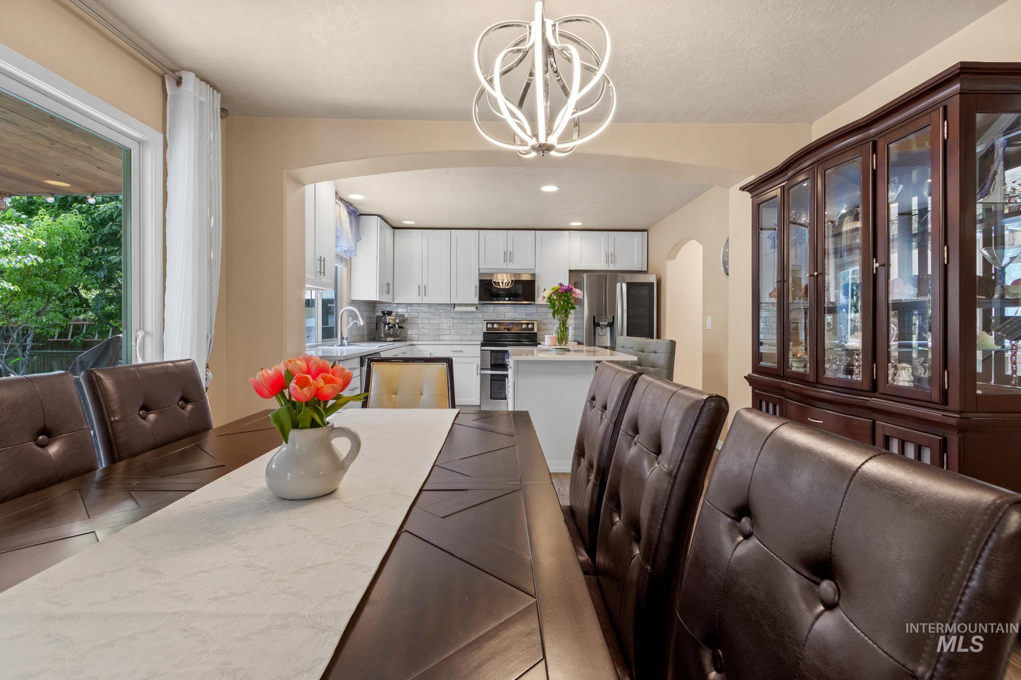 155 E Moskee St., Meridian, Idaho 83646, 4 Bedrooms, 2.5 Bathrooms, Residential For Sale, Price $525,000, 98990552