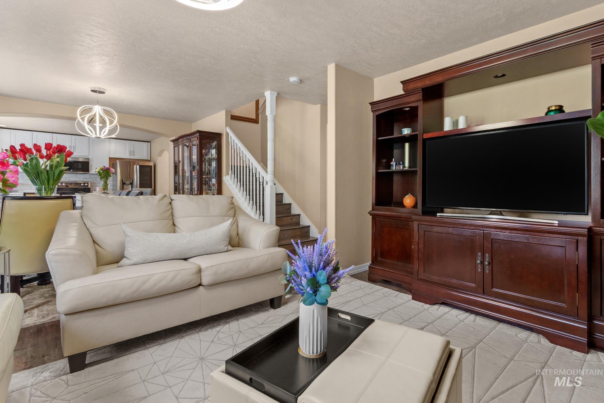 155 E Moskee St., Meridian, Idaho 83646, 4 Bedrooms, 2.5 Bathrooms, Residential For Sale, Price $525,000, 98990552