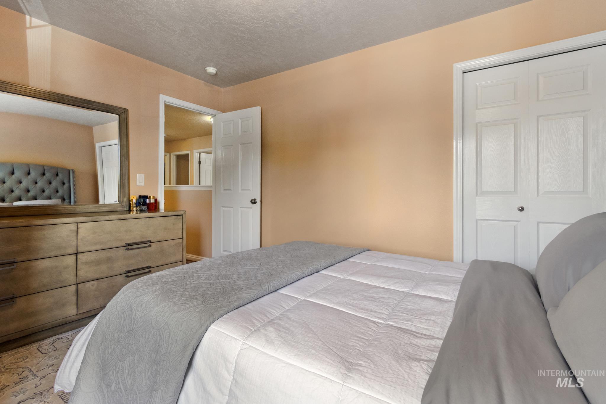 155 E Moskee St., Meridian, Idaho 83646, 4 Bedrooms, 2.5 Bathrooms, Residential For Sale, Price $525,000, 98990552