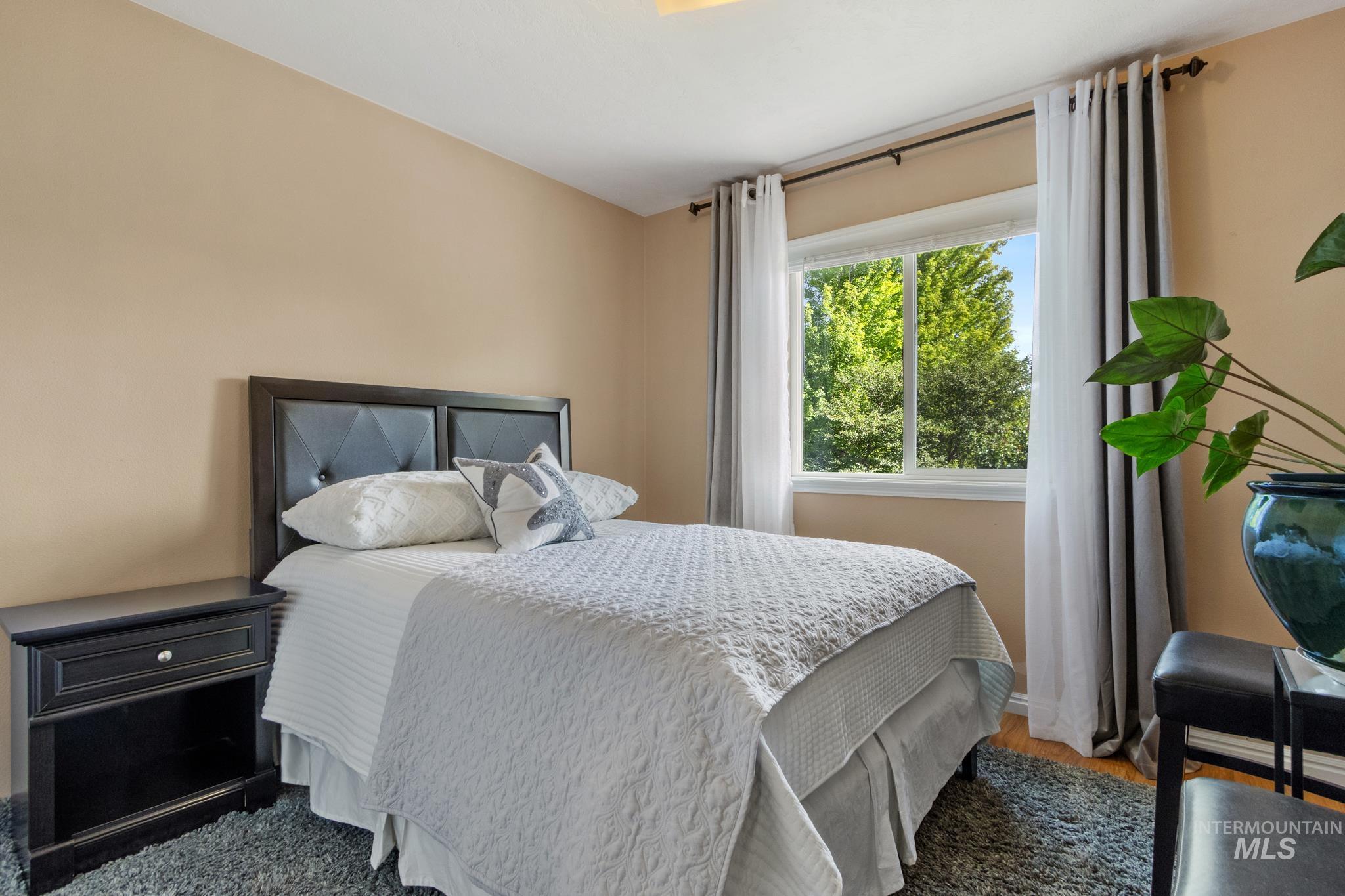 155 E Moskee St., Meridian, Idaho 83646, 4 Bedrooms, 2.5 Bathrooms, Residential For Sale, Price $525,000, 98990552