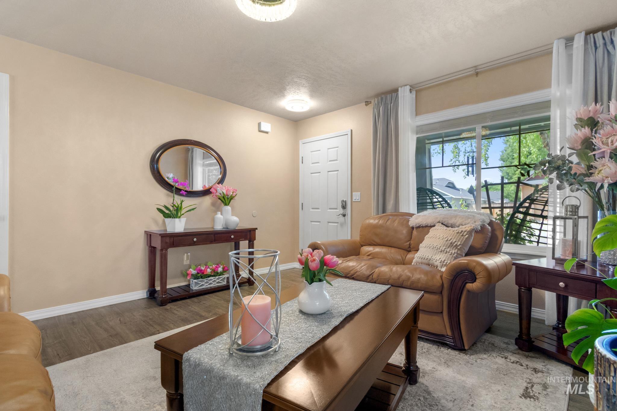 155 E Moskee St., Meridian, Idaho 83646, 4 Bedrooms, 2.5 Bathrooms, Residential For Sale, Price $525,000, 98990552