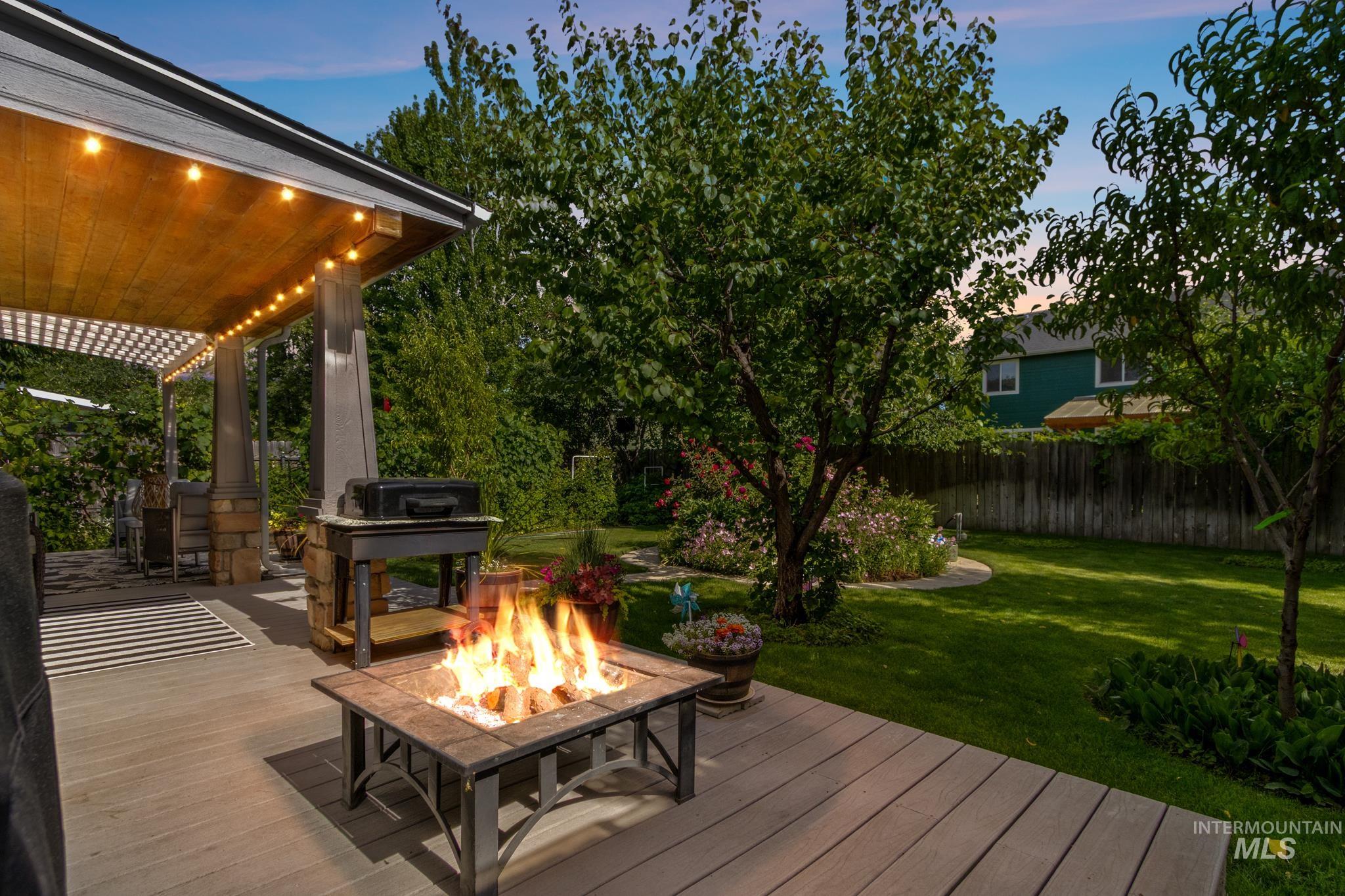 155 E Moskee St., Meridian, Idaho 83646, 4 Bedrooms, 2.5 Bathrooms, Residential For Sale, Price $525,000, 98990552