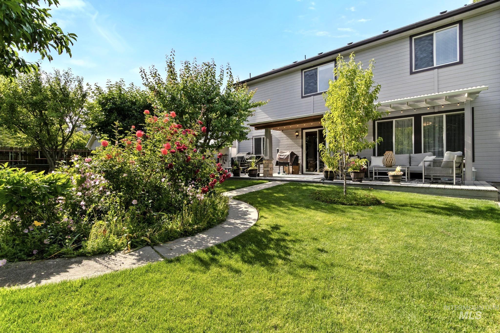 155 E Moskee St., Meridian, Idaho 83646, 4 Bedrooms, 2.5 Bathrooms, Residential For Sale, Price $525,000, 98990552
