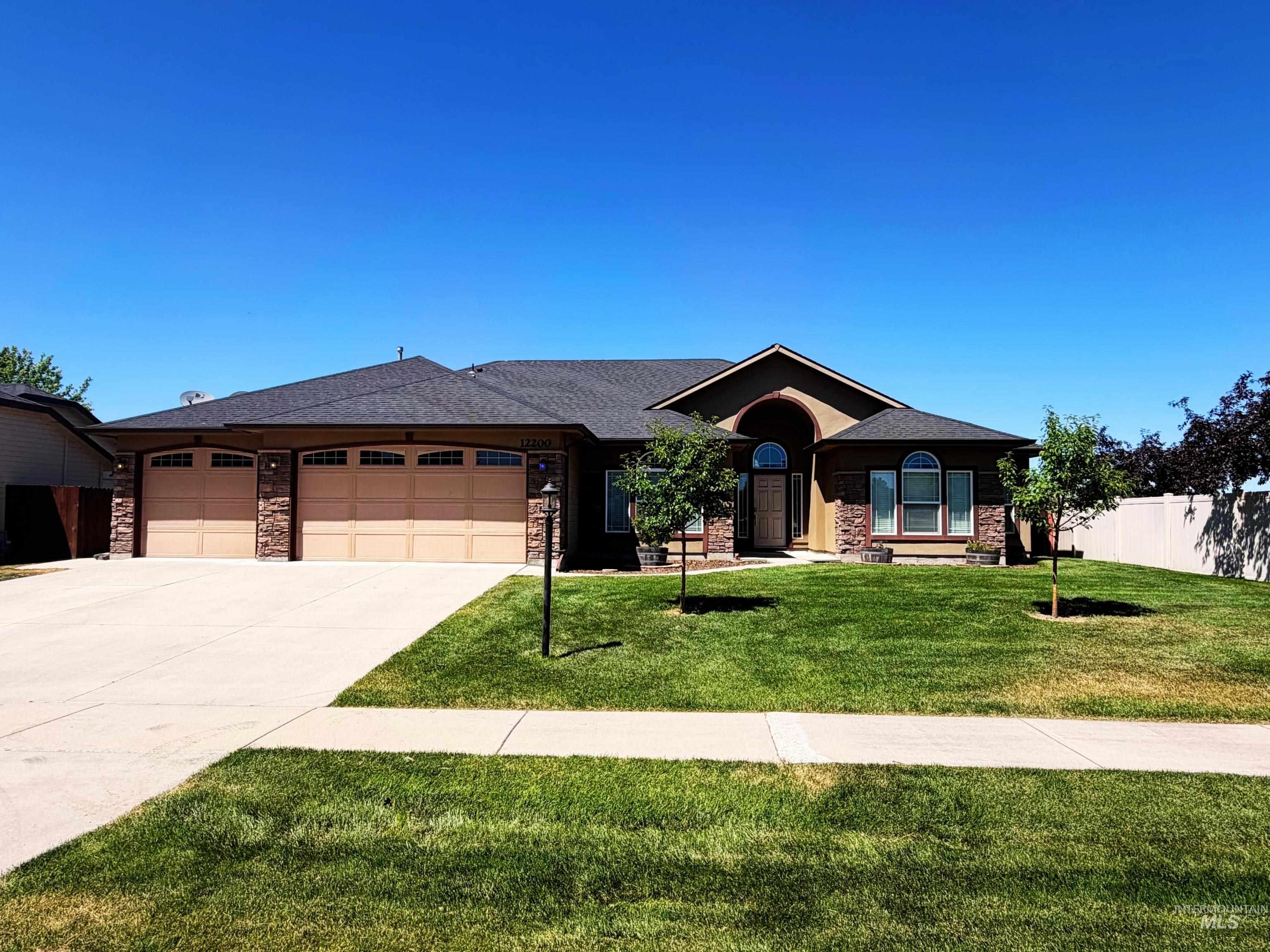12200 W Foxhaven St, Star, Idaho 83669, 3 Bedrooms, 2 Bathrooms, Residential For Sale, Price $450,000,MLS 98990554