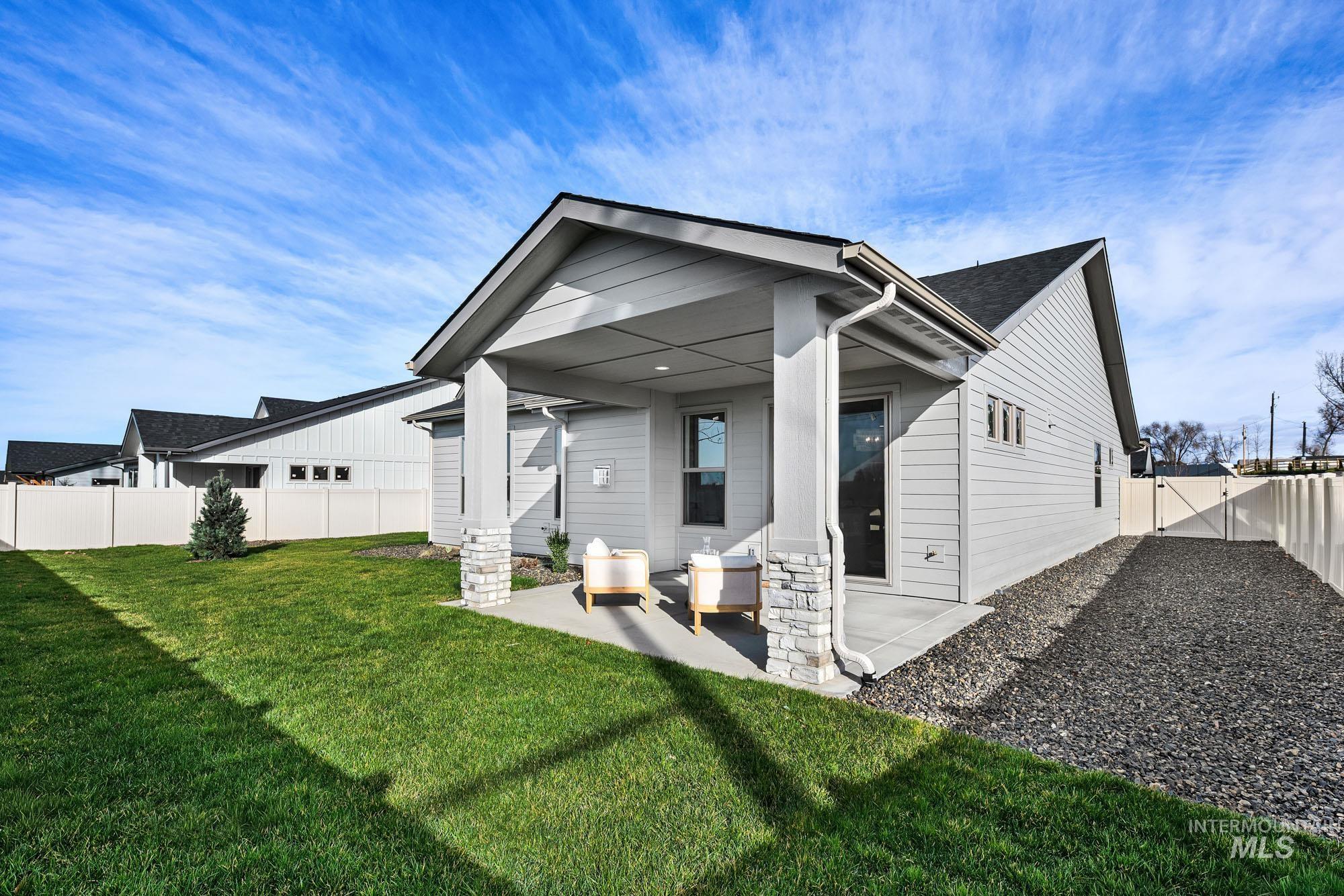 9675 W Snow Wolf Ln, Star, Idaho 83669, 3 Bedrooms, 2 Bathrooms, Residential For Sale, Price $609,900,MLS 98990559