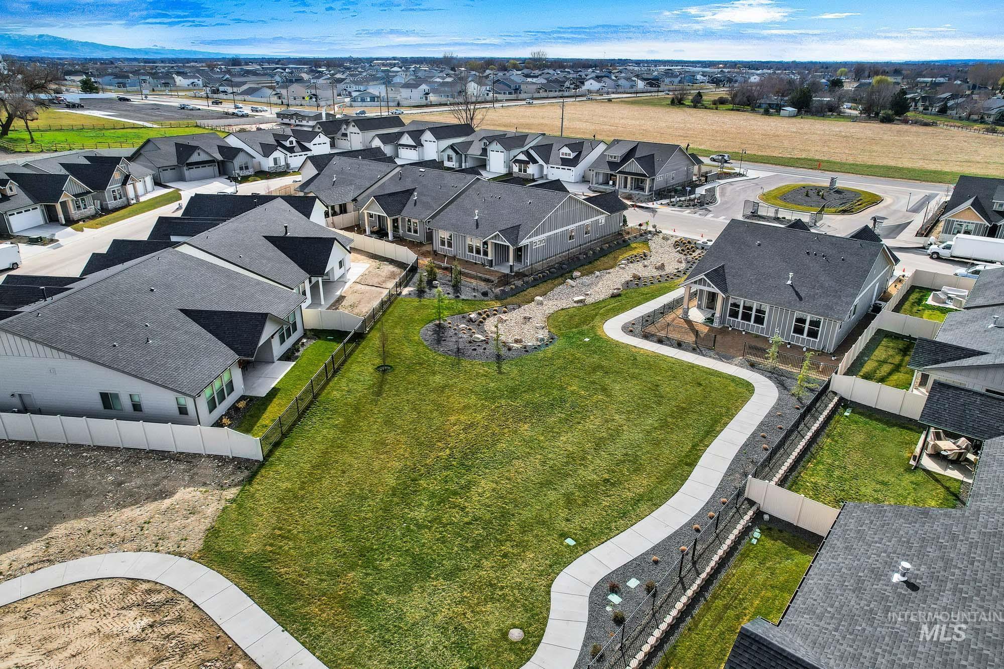 9675 W Snow Wolf Ln, Star, Idaho 83669, 3 Bedrooms, 2 Bathrooms, Residential For Sale, Price $609,900,MLS 98990559