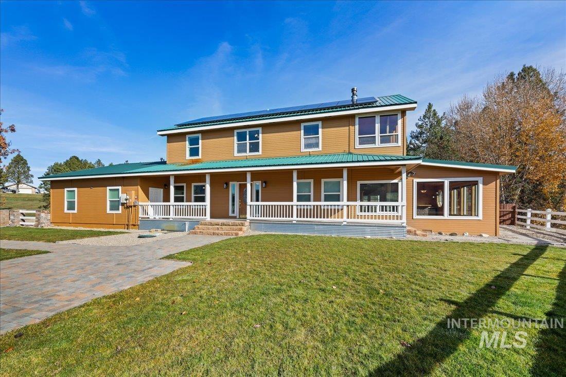 37 Valley Vista Dr, Garden Valley, Idaho 83622, 5 Bedrooms, 2.5 Bathrooms, Residential For Sale, Price $950,000,MLS 98990563