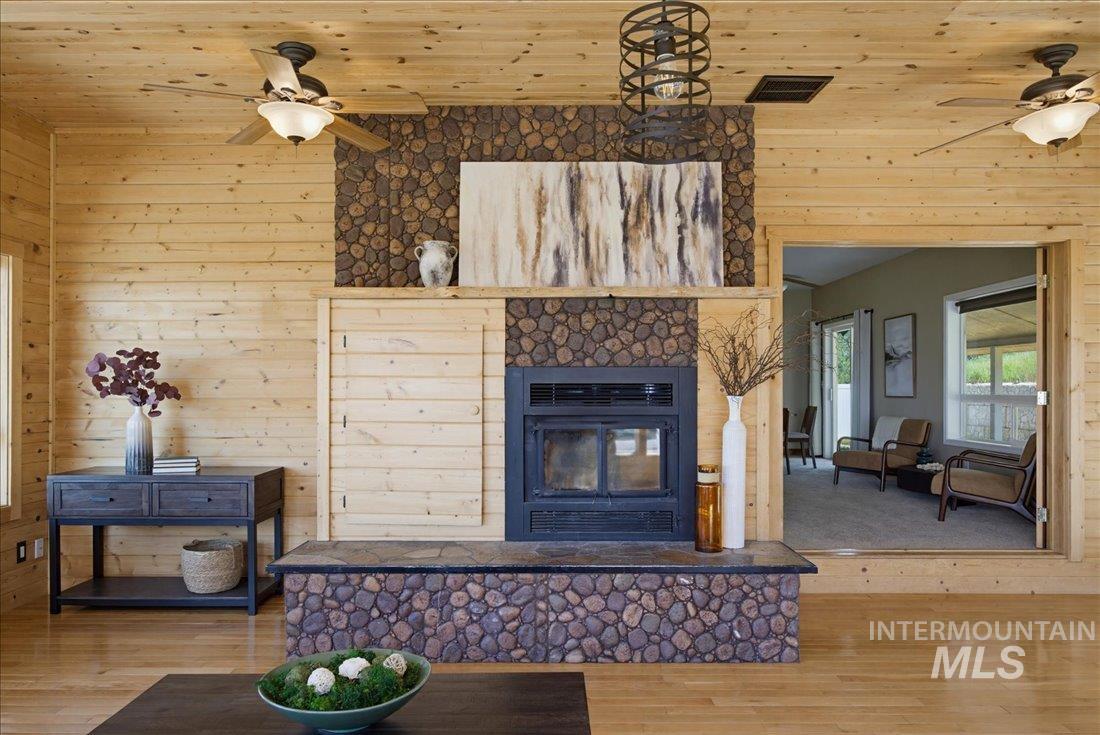 37 Valley Vista Dr, Garden Valley, Idaho 83622, 5 Bedrooms, 2.5 Bathrooms, Residential For Sale, Price $950,000,MLS 98990563