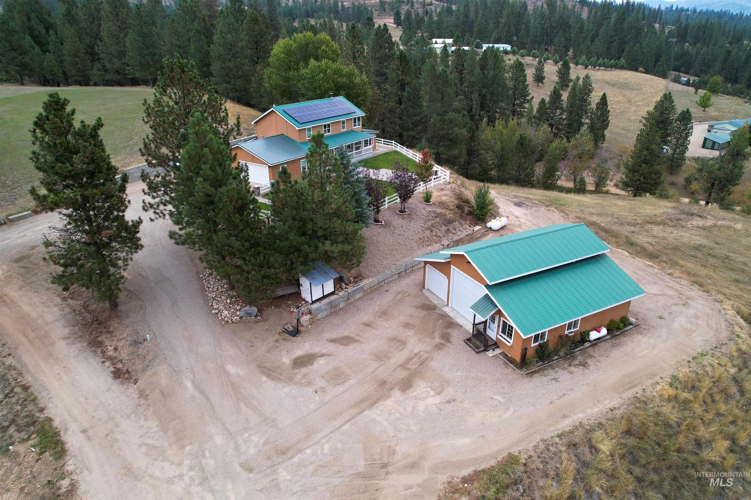 37 Valley Vista Dr, Garden Valley, Idaho 83622, 5 Bedrooms, 2.5 Bathrooms, Residential For Sale, Price $950,000,MLS 98990563