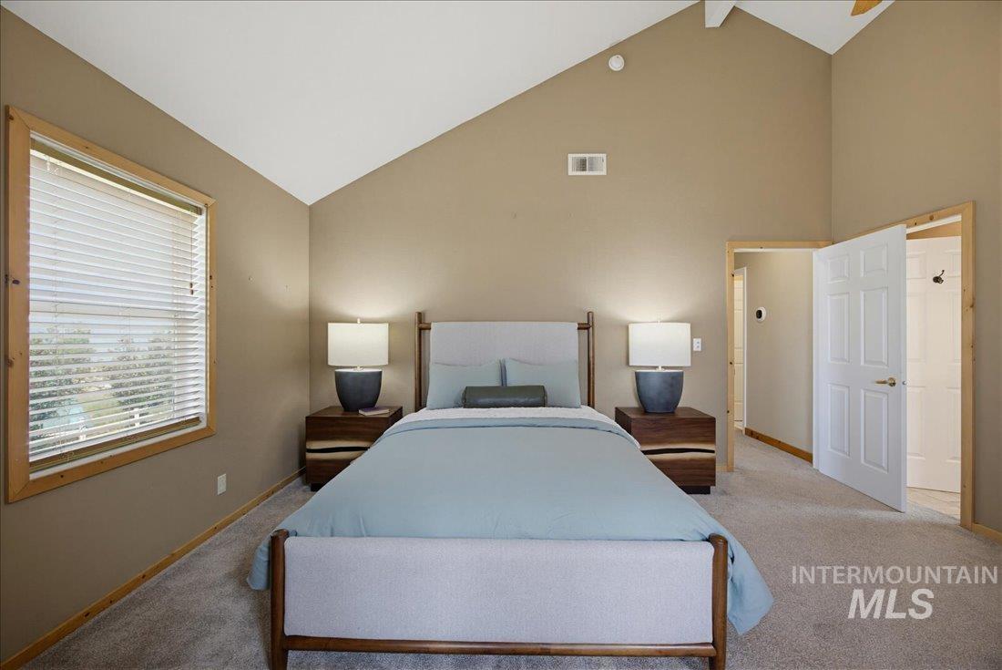 37 Valley Vista Dr, Garden Valley, Idaho 83622, 5 Bedrooms, 2.5 Bathrooms, Residential For Sale, Price $950,000,MLS 98990563