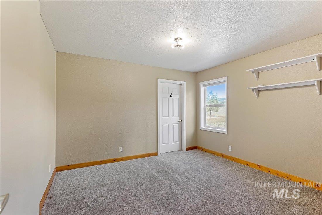 37 Valley Vista Dr, Garden Valley, Idaho 83622, 5 Bedrooms, 2.5 Bathrooms, Residential For Sale, Price $950,000,MLS 98990563