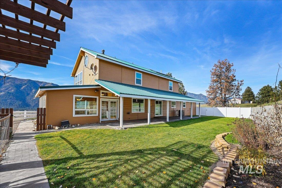 37 Valley Vista Dr, Garden Valley, Idaho 83622, 5 Bedrooms, 2.5 Bathrooms, Residential For Sale, Price $950,000,MLS 98990563