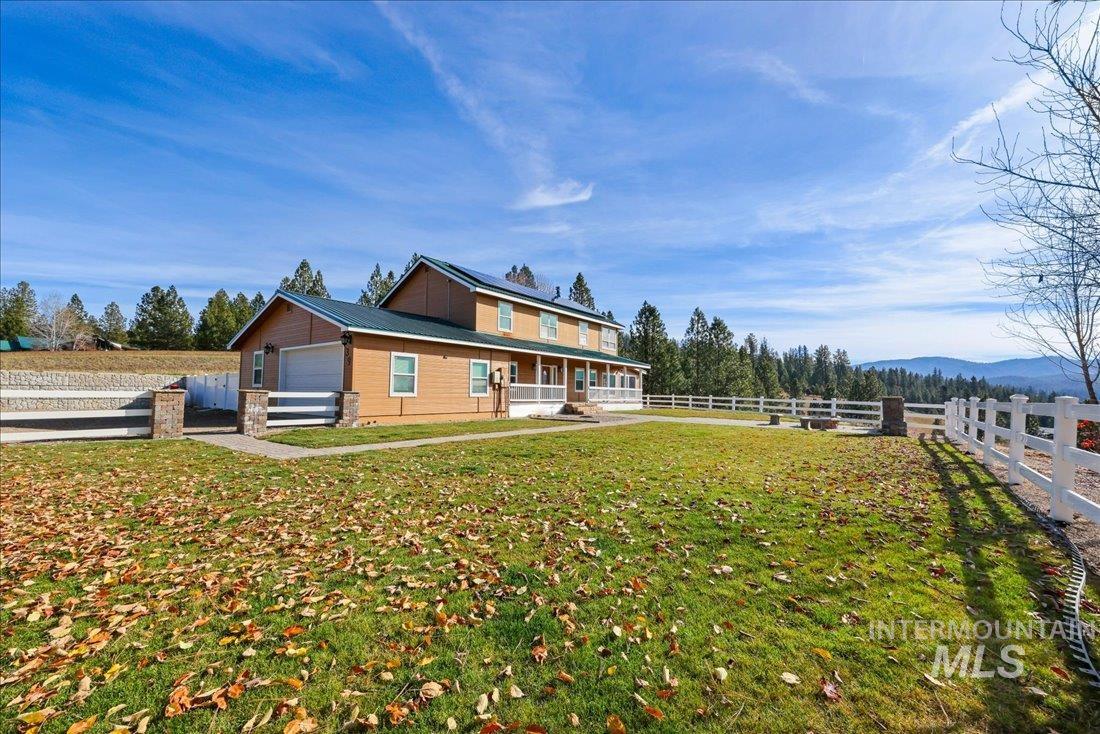 37 Valley Vista Dr, Garden Valley, Idaho 83622, 5 Bedrooms, 2.5 Bathrooms, Residential For Sale, Price $950,000,MLS 98990563
