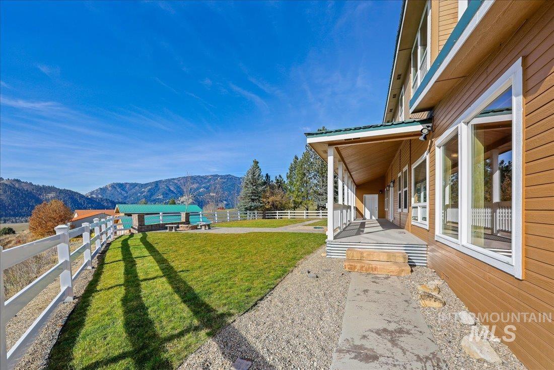 37 Valley Vista Dr, Garden Valley, Idaho 83622, 5 Bedrooms, 2.5 Bathrooms, Residential For Sale, Price $950,000,MLS 98990563