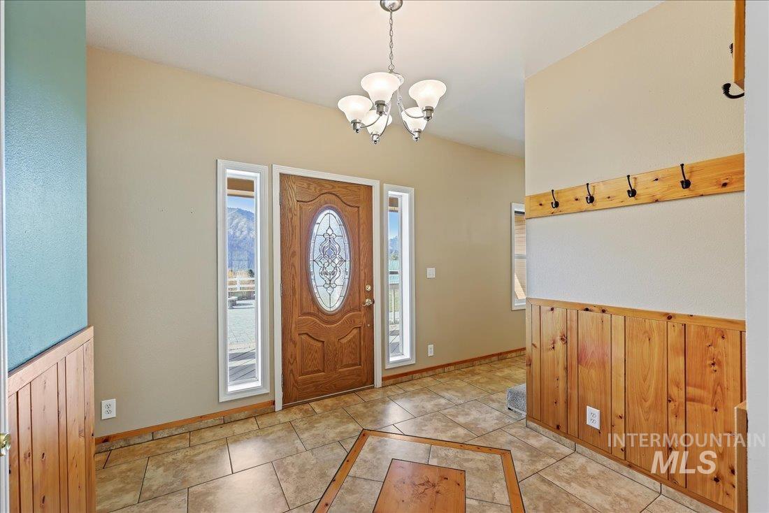 37 Valley Vista Dr, Garden Valley, Idaho 83622, 5 Bedrooms, 2.5 Bathrooms, Residential For Sale, Price $950,000,MLS 98990563