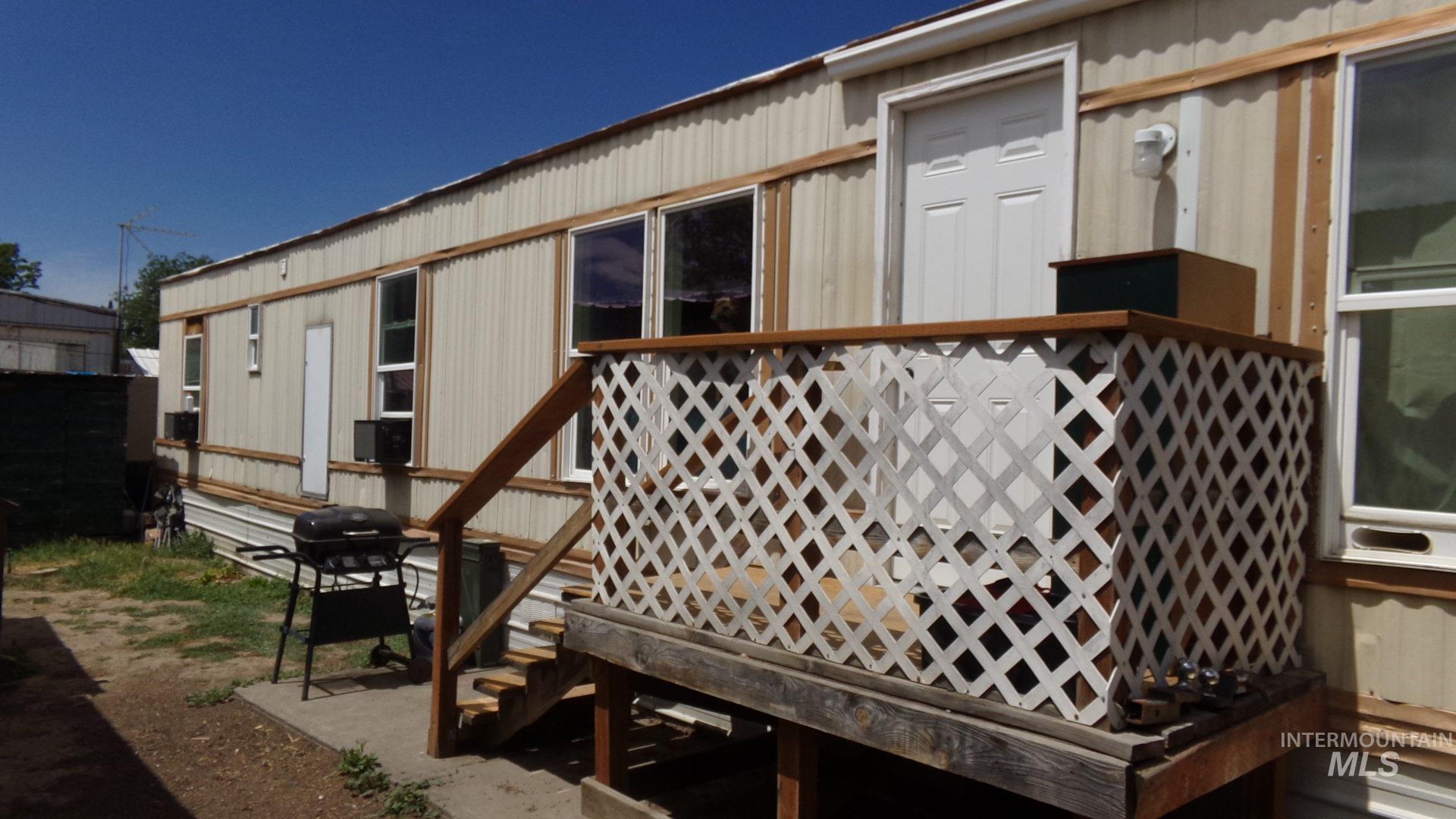 628 Burrell Ave., Lewiston, Idaho 93501, 2 Bedrooms, 1 Bathroom, Residential For Sale, Price $29,500,MLS 98990566