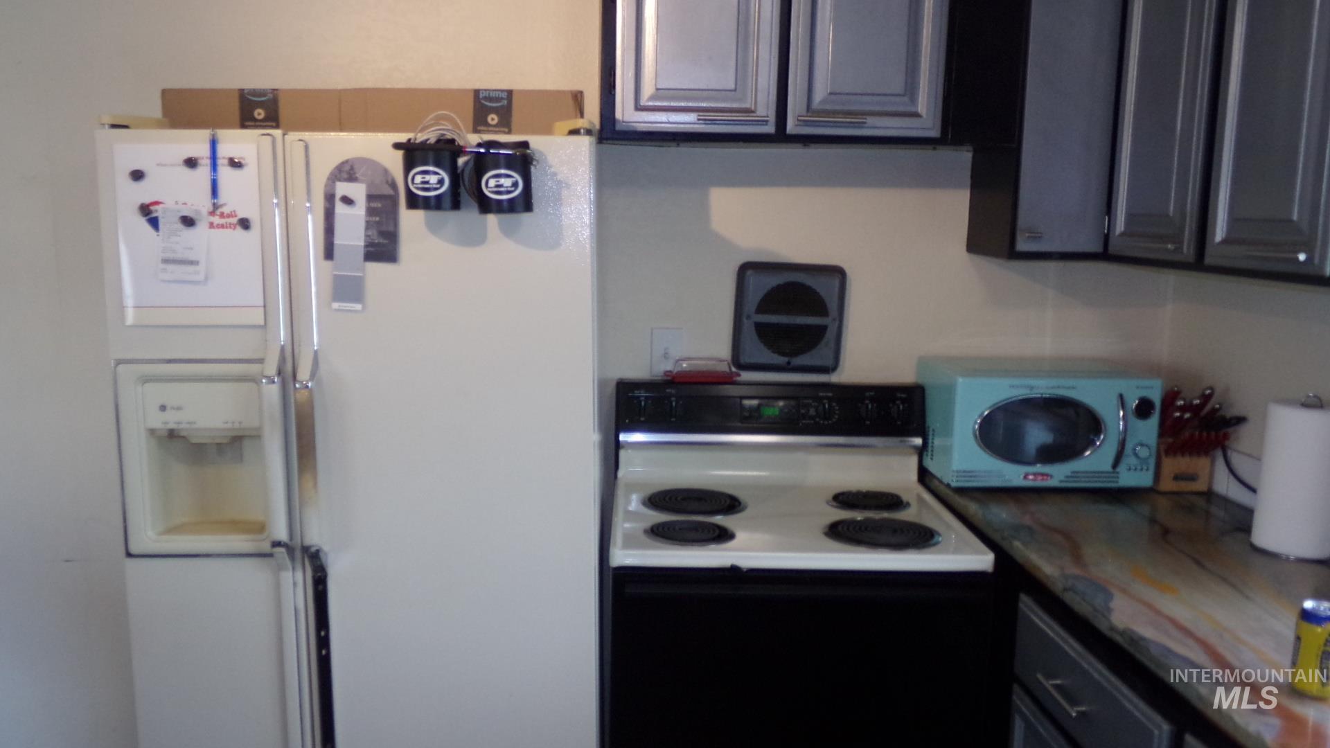 628 Burrell Ave., Lewiston, Idaho 93501, 2 Bedrooms, 1 Bathroom, Residential For Sale, Price $29,500,MLS 98990566