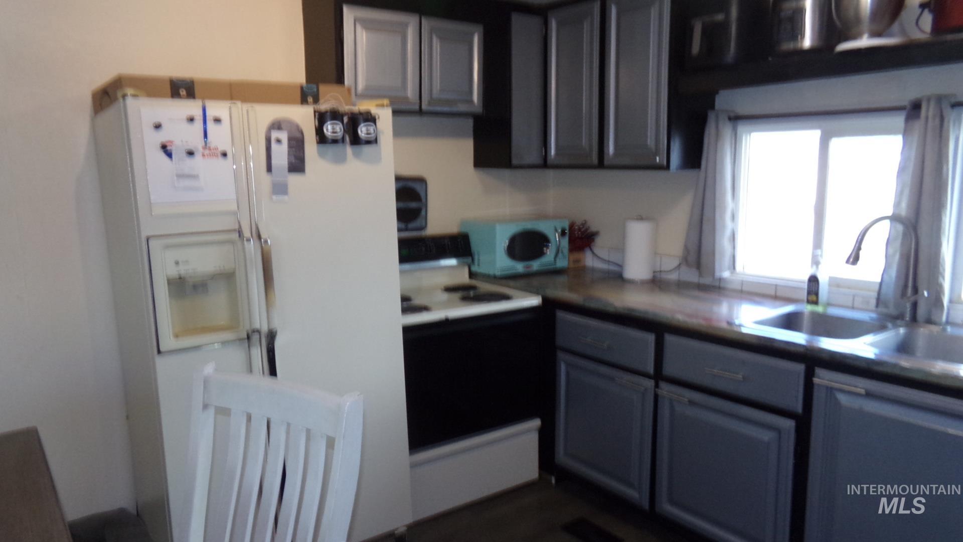 628 Burrell Ave., Lewiston, Idaho 93501, 2 Bedrooms, 1 Bathroom, Residential For Sale, Price $29,500,MLS 98990566