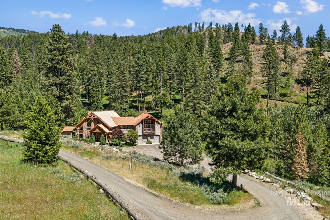 2326 Private Rd, Cambridge, Idaho 83610, 3 Bedrooms, 2.5 Bathrooms, Residential For Sale, Price $1,375,000,MLS 98990571