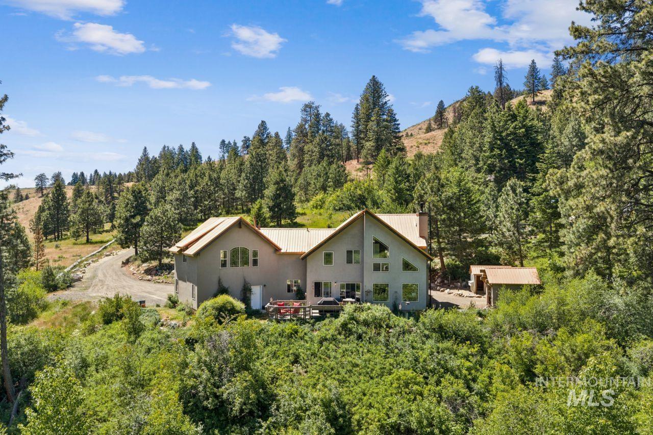 2326 Private Rd, Cambridge, Idaho 83610, 3 Bedrooms, 2.5 Bathrooms, Residential For Sale, Price $1,375,000,MLS 98990571