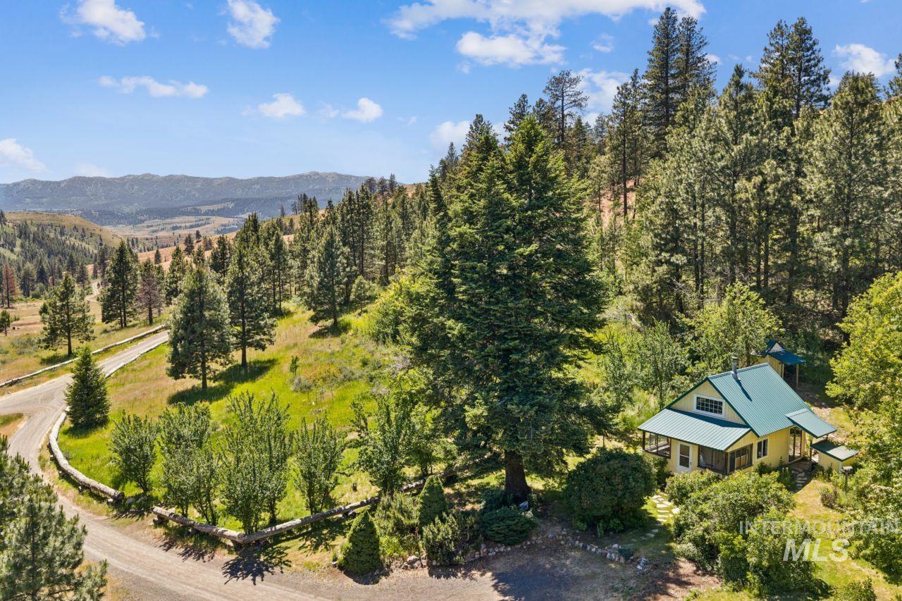 2326 Private Rd, Cambridge, Idaho 83610, 3 Bedrooms, 2.5 Bathrooms, Residential For Sale, Price $1,375,000,MLS 98990571