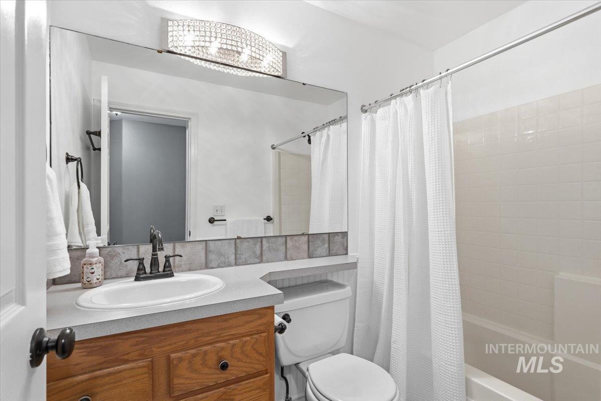 737 S Muscovy Avenue, Meridian, Idaho 83642, 3 Bedrooms, 2 Bathrooms, Residential For Sale, Price $434,500,MLS 98990573