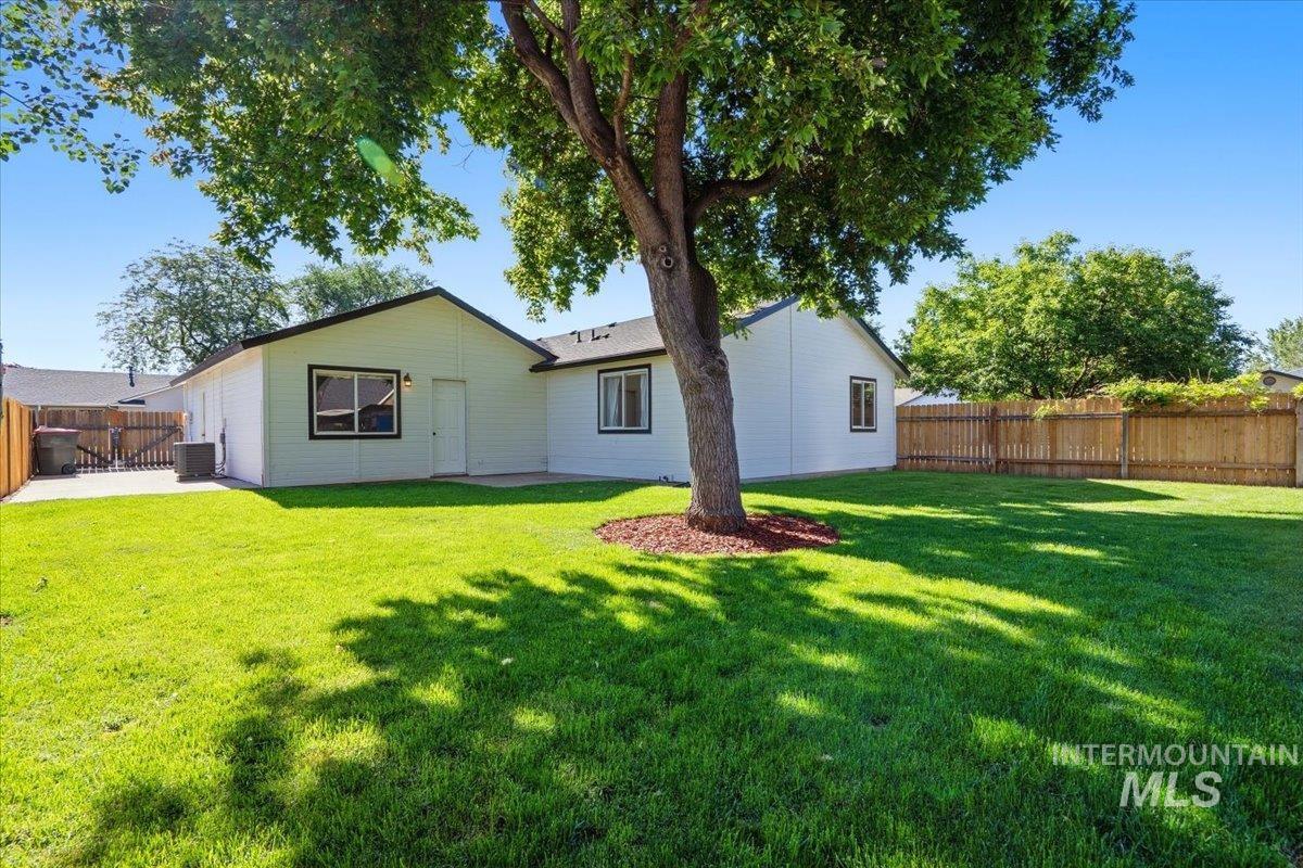 737 S Muscovy Avenue, Meridian, Idaho 83642, 3 Bedrooms, 2 Bathrooms, Residential For Sale, Price $434,500,MLS 98990573