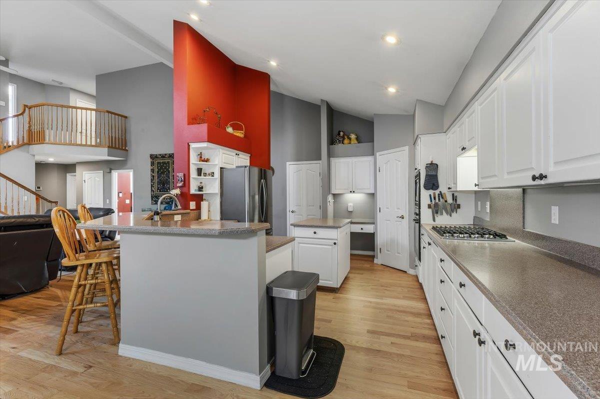 8001 W Innsbrook Ct, Boise, Idaho 83704, 5 Bedrooms, 2.5 Bathrooms, Residential For Sale, Price $749,000,MLS 98990575