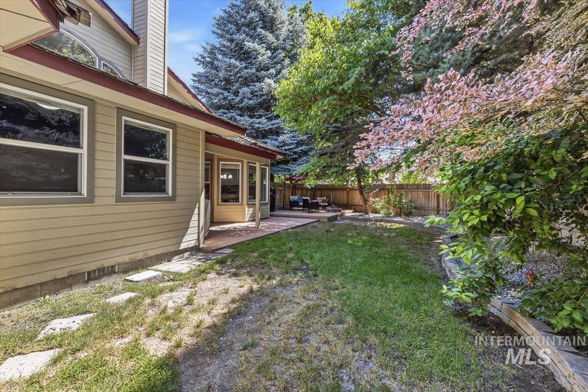 8001 W Innsbrook Ct, Boise, Idaho 83704, 5 Bedrooms, 2.5 Bathrooms, Residential For Sale, Price $749,000,MLS 98990575
