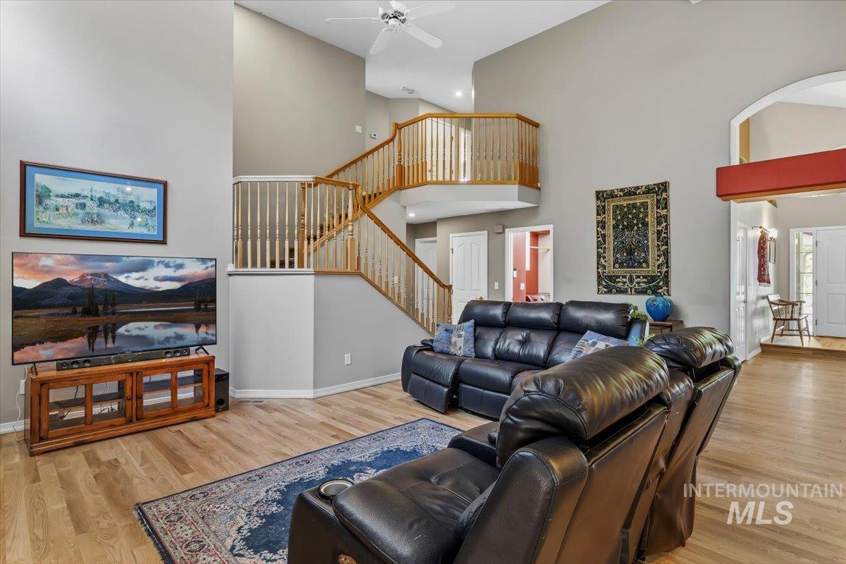 8001 W Innsbrook Ct, Boise, Idaho 83704, 5 Bedrooms, 2.5 Bathrooms, Residential For Sale, Price $749,000,MLS 98990575