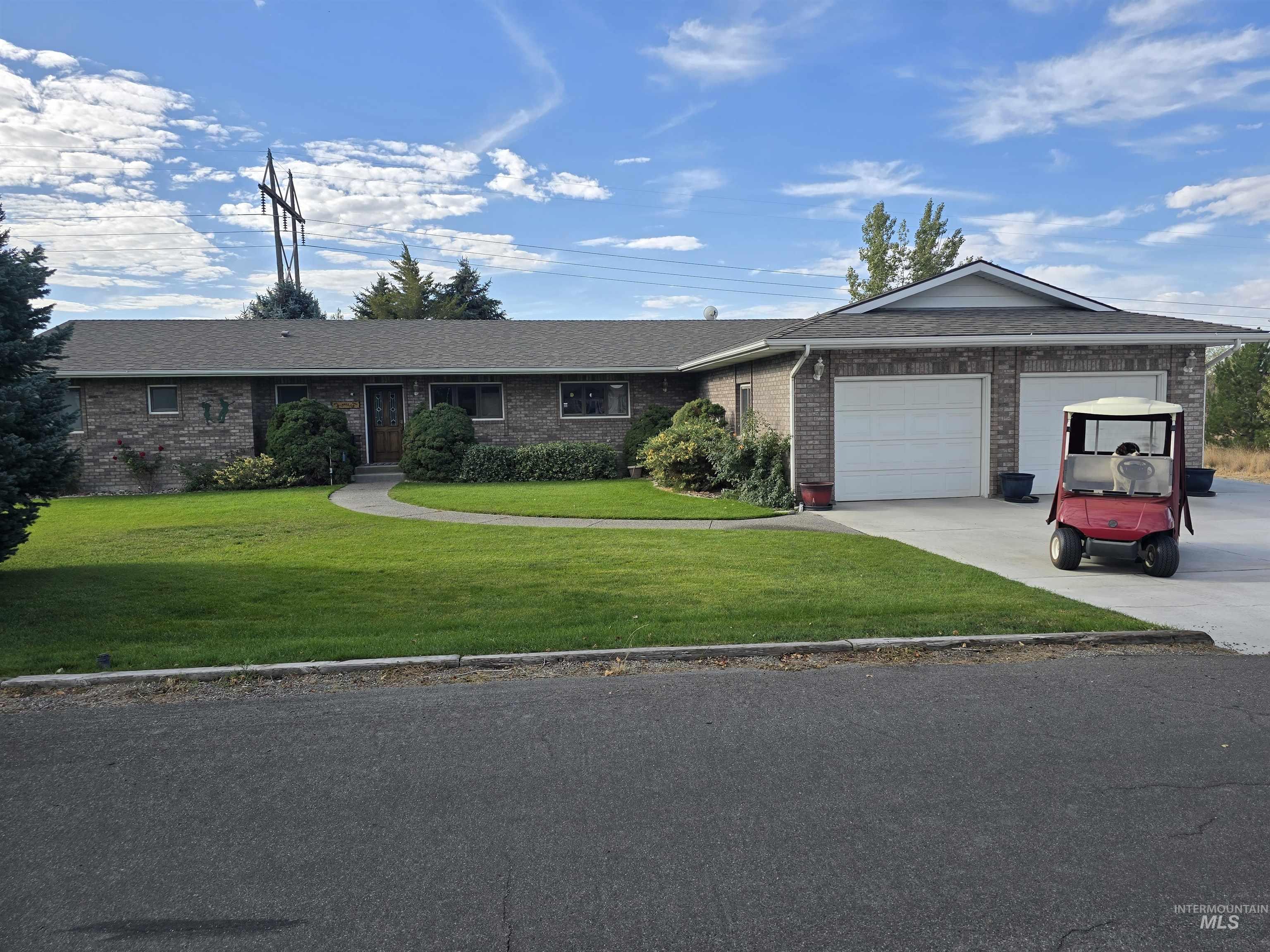 130 Doral Dr, Jerome, Idaho 83338, 3 Bedrooms, 2.5 Bathrooms, Residential For Sale, Price $535,000,MLS 98990576