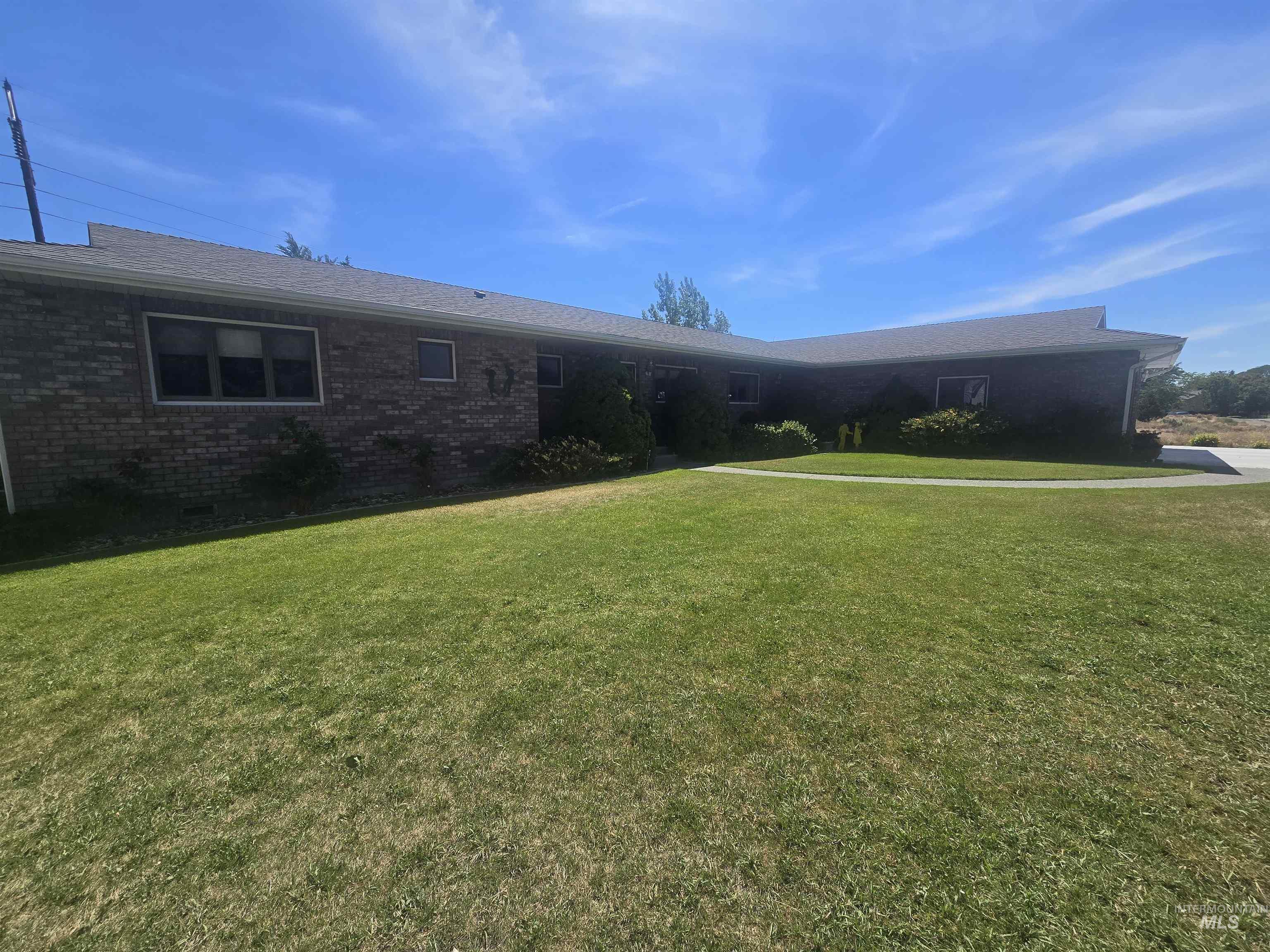 130 Doral Dr, Jerome, Idaho 83338, 3 Bedrooms, 2.5 Bathrooms, Residential For Sale, Price $535,000,MLS 98990576