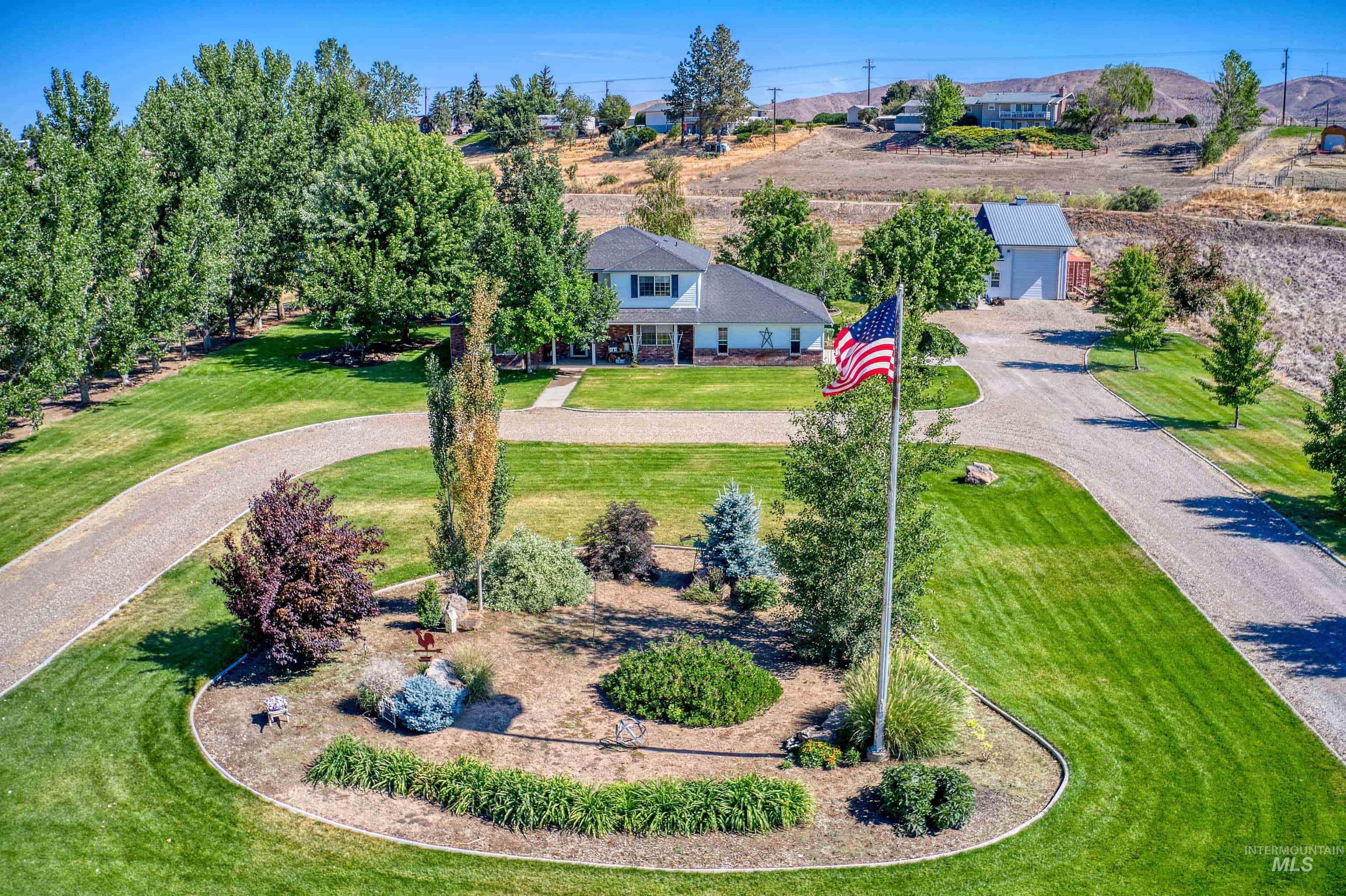 1530 Ross Road, Weiser, Idaho 83672, 3 Bedrooms, 3 Bathrooms, Residential For Sale, Price $969,000,MLS 98990577