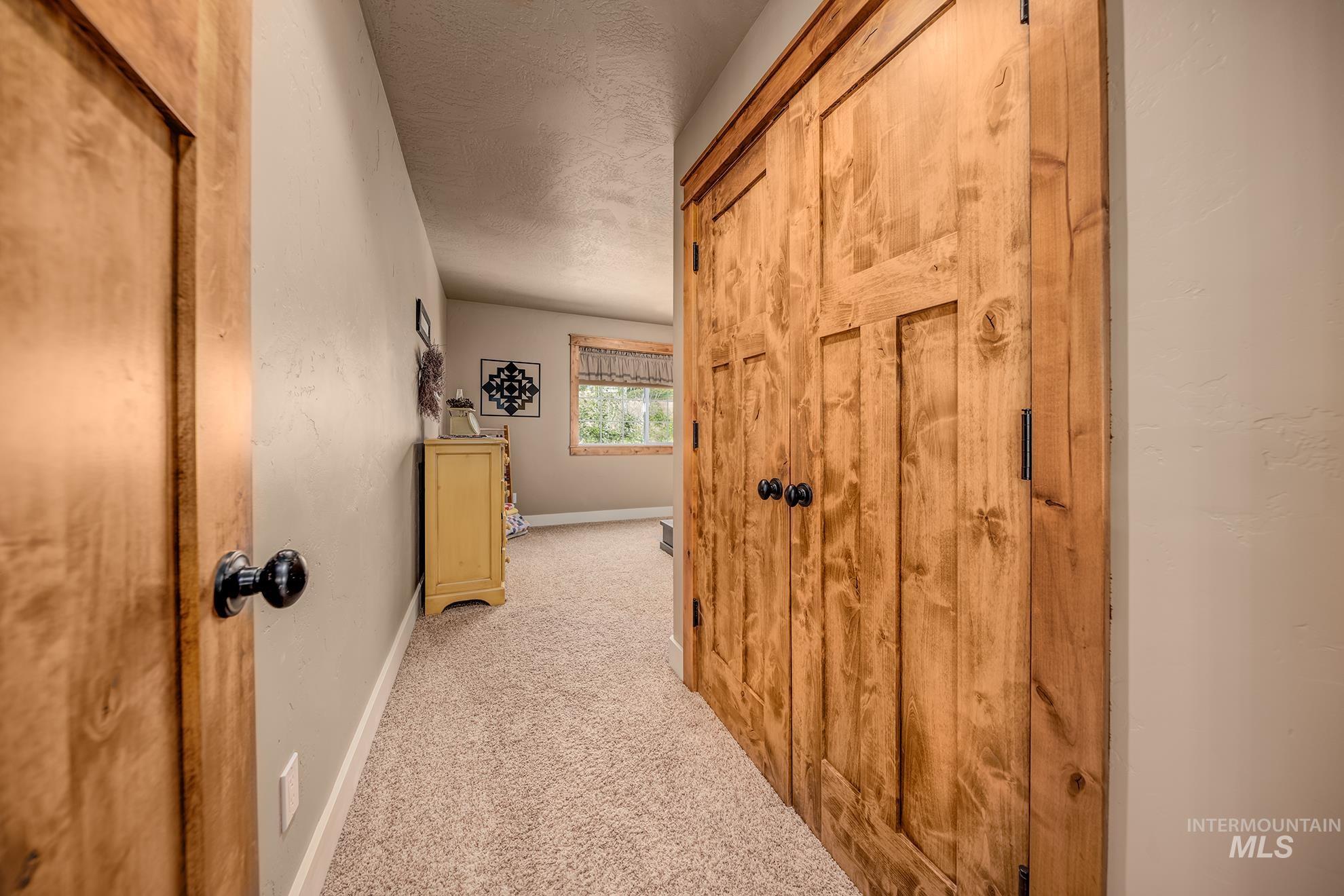 1530 Ross Road, Weiser, Idaho 83672, 3 Bedrooms, 3 Bathrooms, Residential For Sale, Price $969,000,MLS 98990577