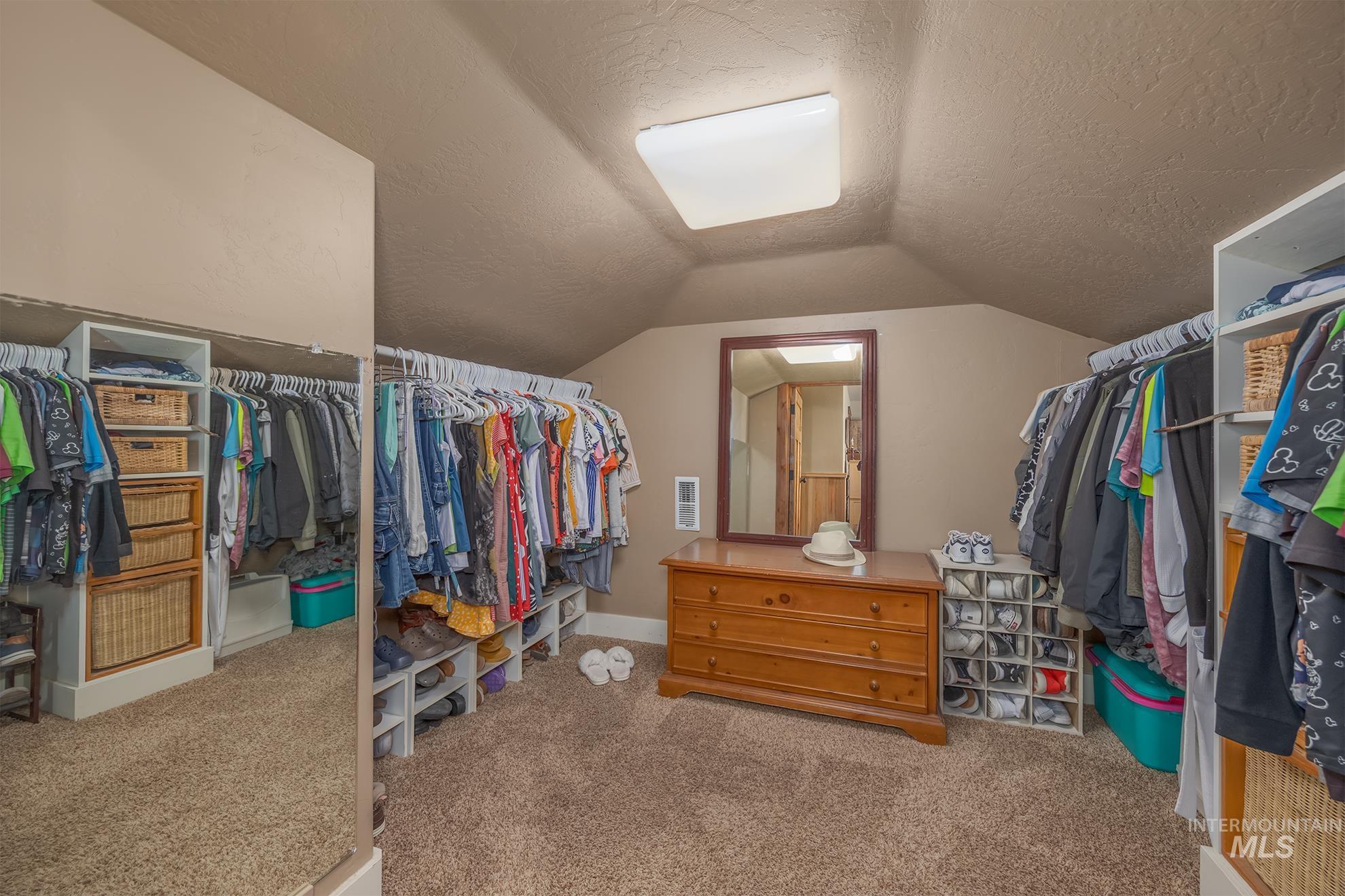 1530 Ross Road, Weiser, Idaho 83672, 3 Bedrooms, 3 Bathrooms, Residential For Sale, Price $969,000,MLS 98990577